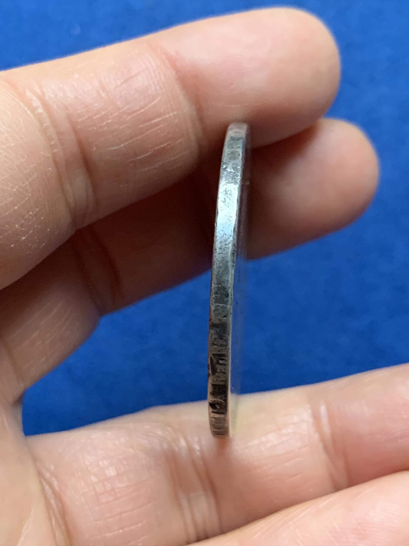 《竞宝斋》第463-465场 周日，周一，周二，3场连拍 （全场包邮）欢迎送拍 英国 1820 乔三 马剑 银币  27.32克  925银 200多年前的高银银币 手感一流