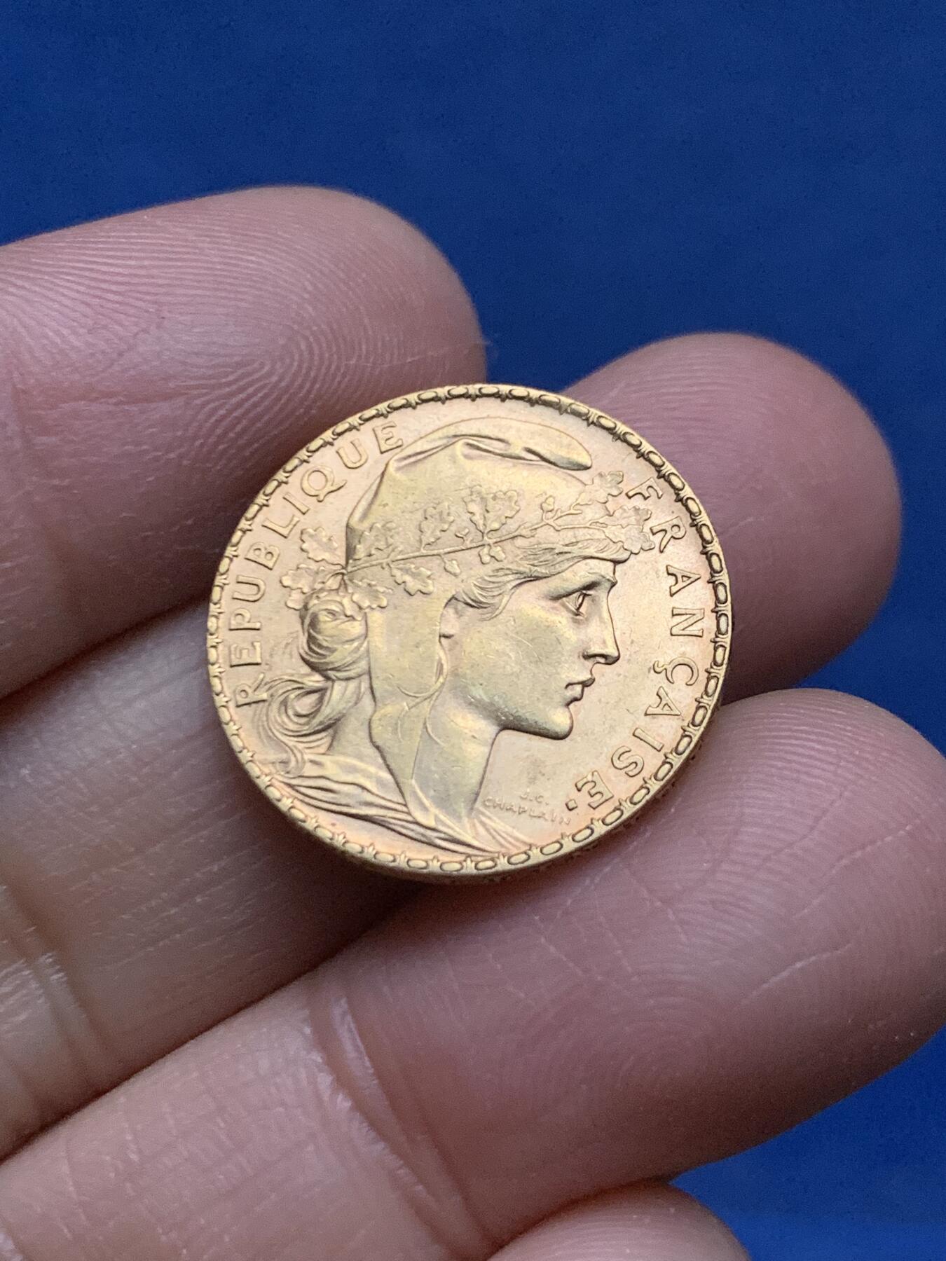 《竞宝斋》第463-465场 周日，周一，周二，3场连拍 （全场包邮）欢迎送拍 法国1908年“玛丽安娜女神/高卢鸡”20法郎金币，900金，6.45克，转光强烈