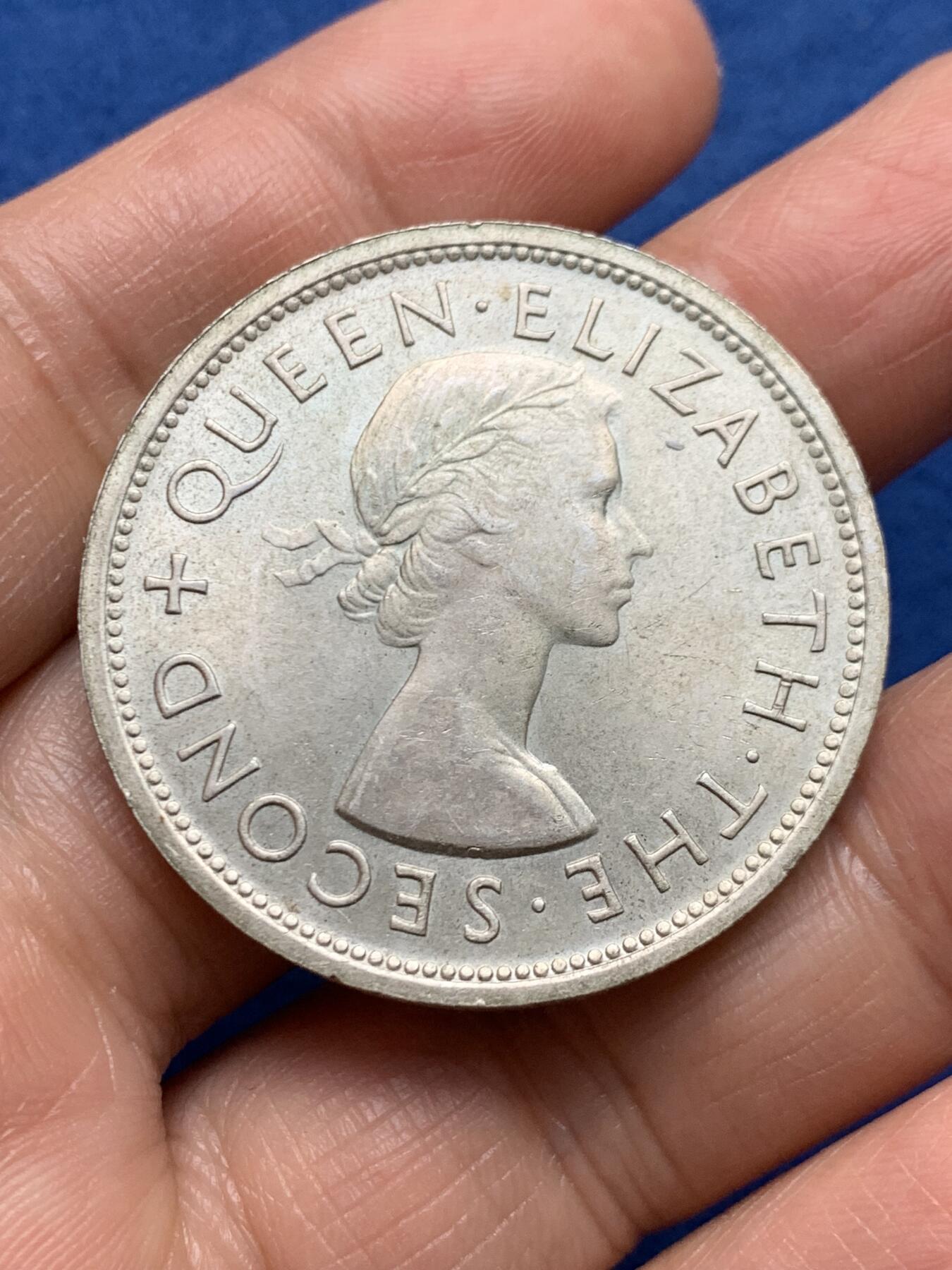 《竞宝斋》第464场 周日，周一，周二，3场连拍 （全场包邮）欢迎送拍 英属南罗德西亚1953年1克朗