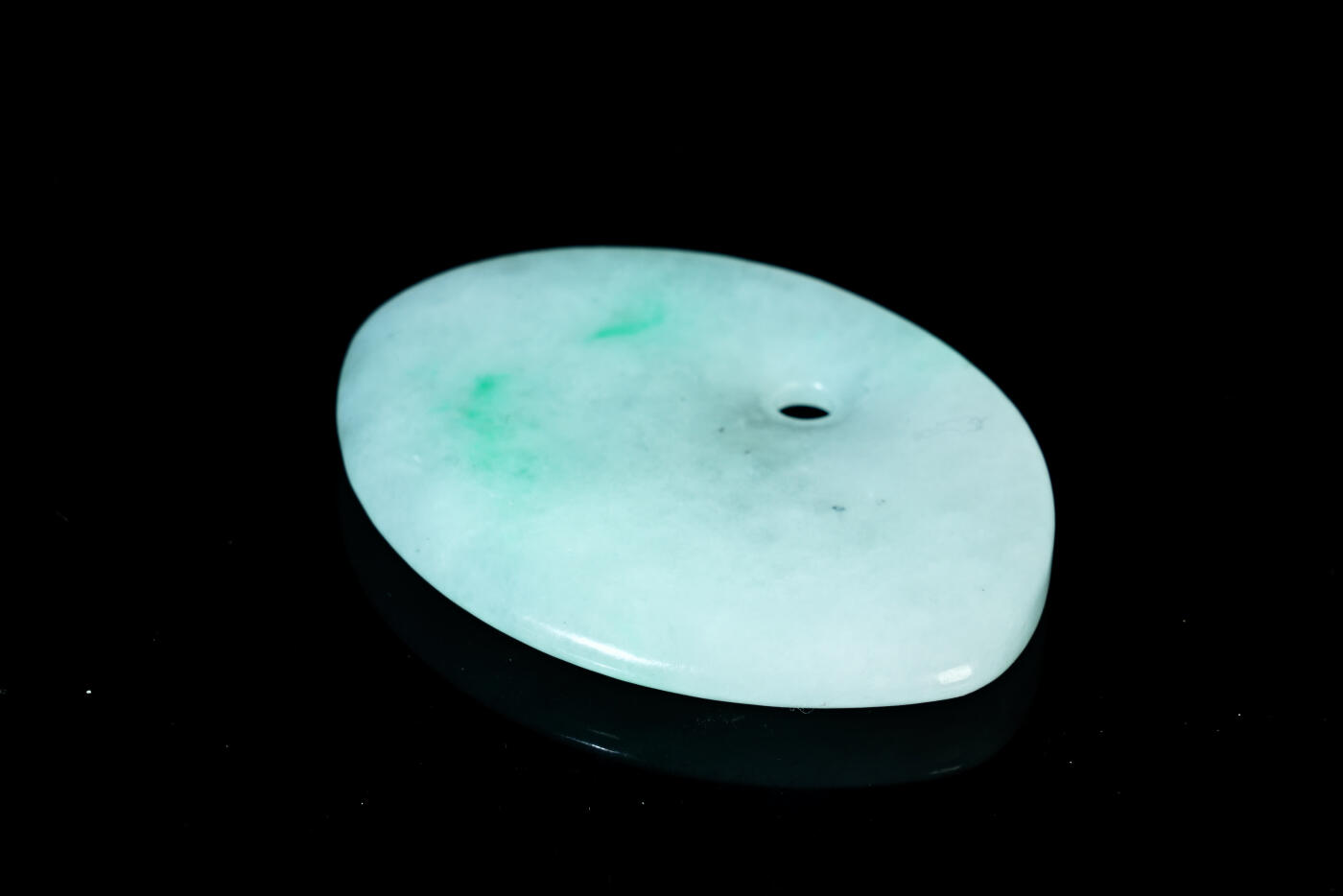 上海都达杂项专场十九（全场包邮） 天然冰糯种飘绿翡翠（A货）精雕《平安扣》挂件90-9