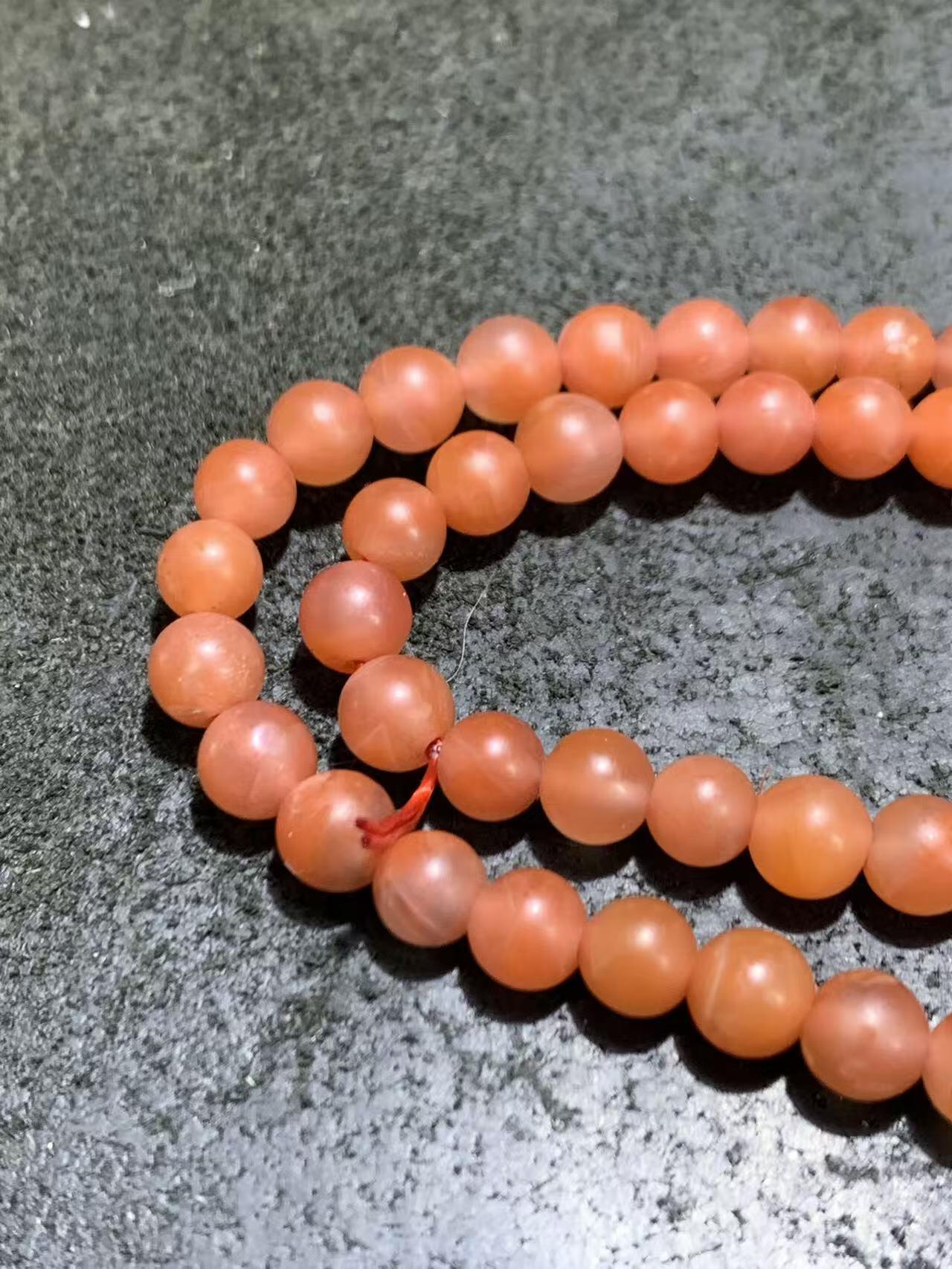 精美川料亚光南红玛瑙108手串一条，