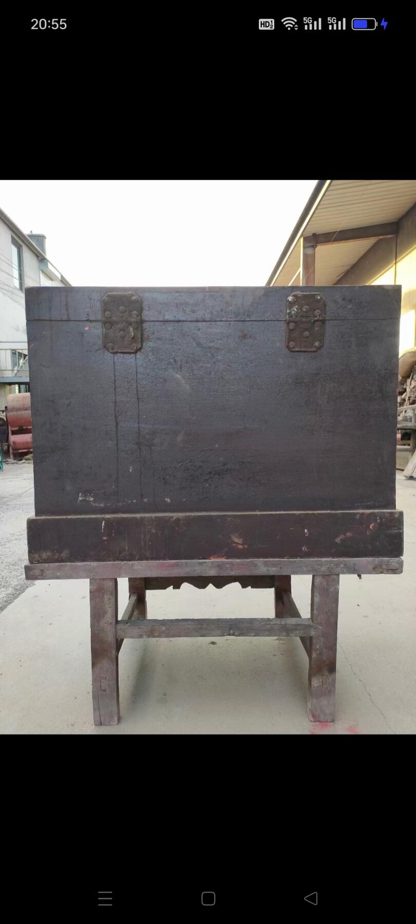 林题词四个伟大  伟大的导师，伟大的统帅，伟大的领袖，伟大的舵手。花箱一套，铜活齐全，保存完整。包老保真！尺寸088✘56✘104