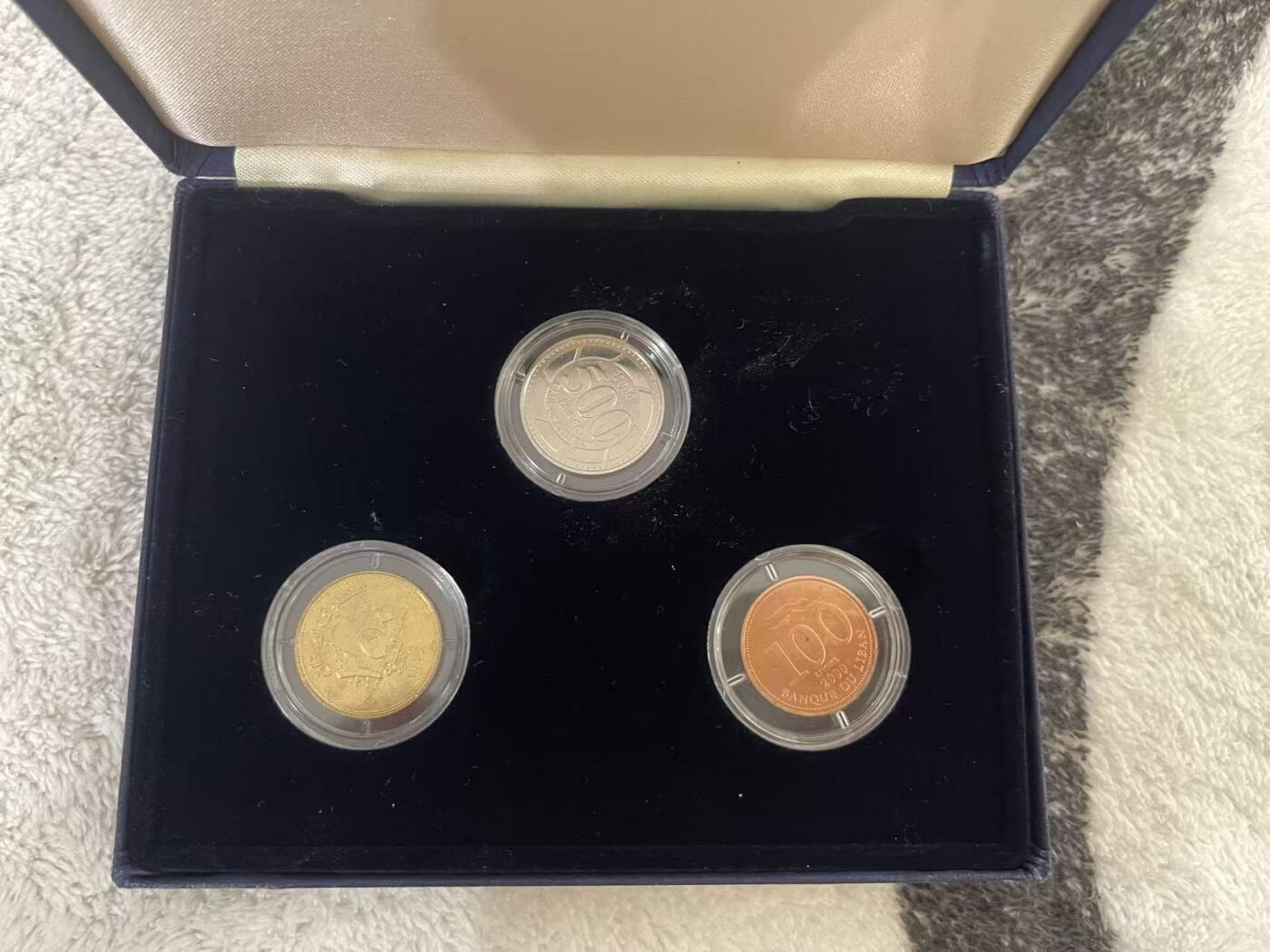 ❤️【币观天下】❤️ 第342期钱币秒杀拍卖场- 2026.2.4秒杀专场 长期征集拍品  黎巴嫩2000年千禧年官方盒装套币 品相如图 