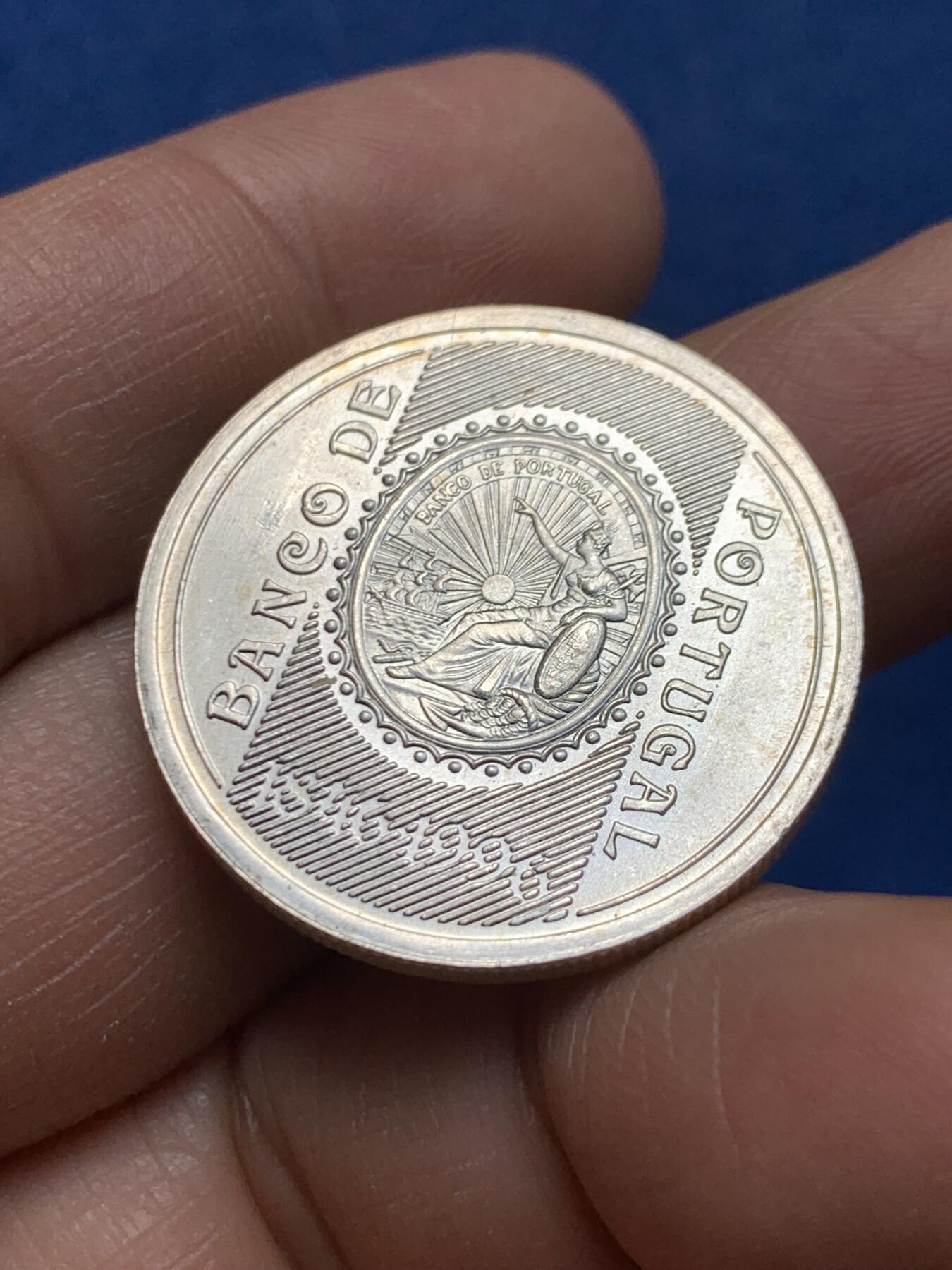 《竞宝斋》第464场 周日，周一，周二，3场连拍 （全场包邮）欢迎送拍 1996年葡萄牙银行成立150周年500埃斯库多银币 500银 13.95克