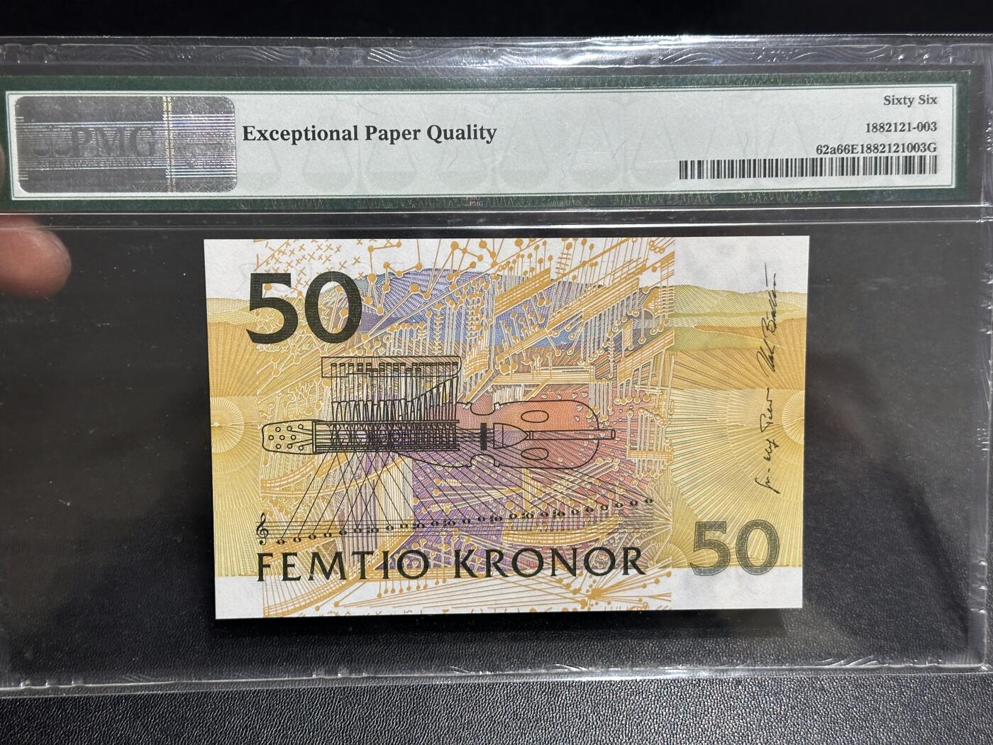 《外钞收藏家》第六百零七期（畅拍场）（本平台长期征集拍品、欢迎藏友们联系合作） 1996-2002年瑞典50克朗 初版夜莺 PMG66