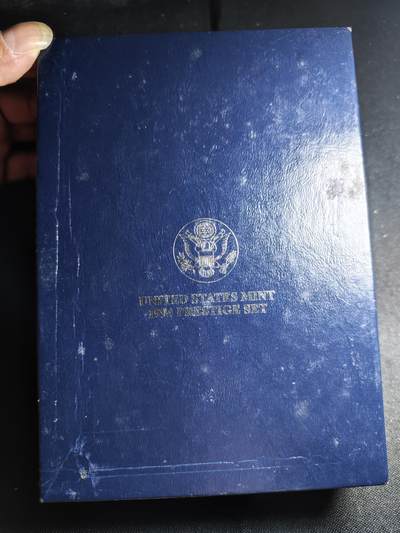 KK钱币收藏小铺  第400期  百期特拍（四拍之四）2月预留时间 周末发货 -  1994美国精制纪念套币 含2枚纪念币 其中1元为高银银币