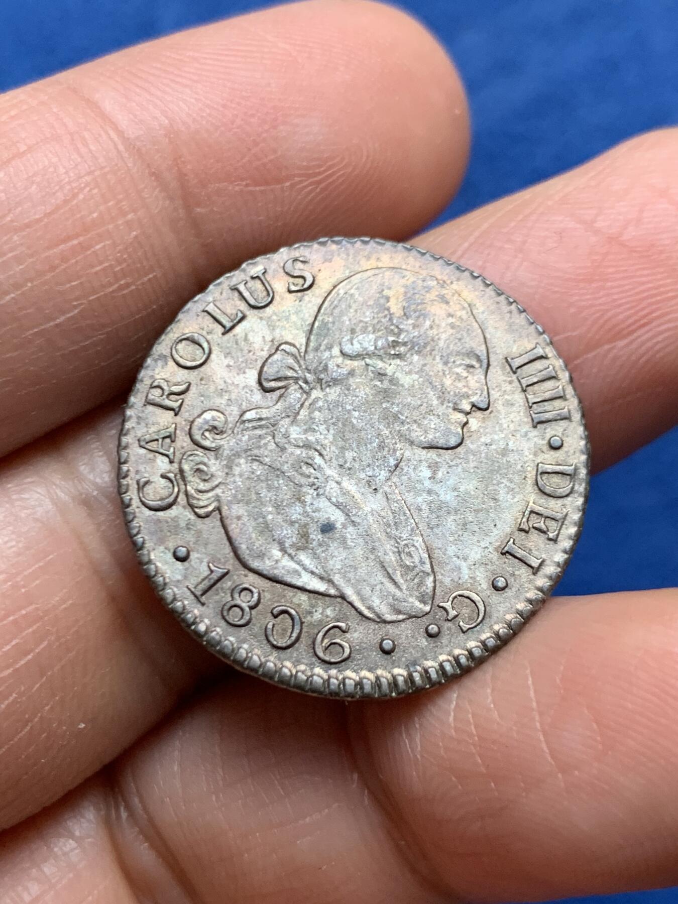 《竞宝斋》第464场 周日，周一，周二，3场连拍 （全场包邮）欢迎送拍 西班牙本洋 1806年 卡洛斯四世 2R 银币 双面打制深峻 人像王冠盾徽完整 老彩 带底光