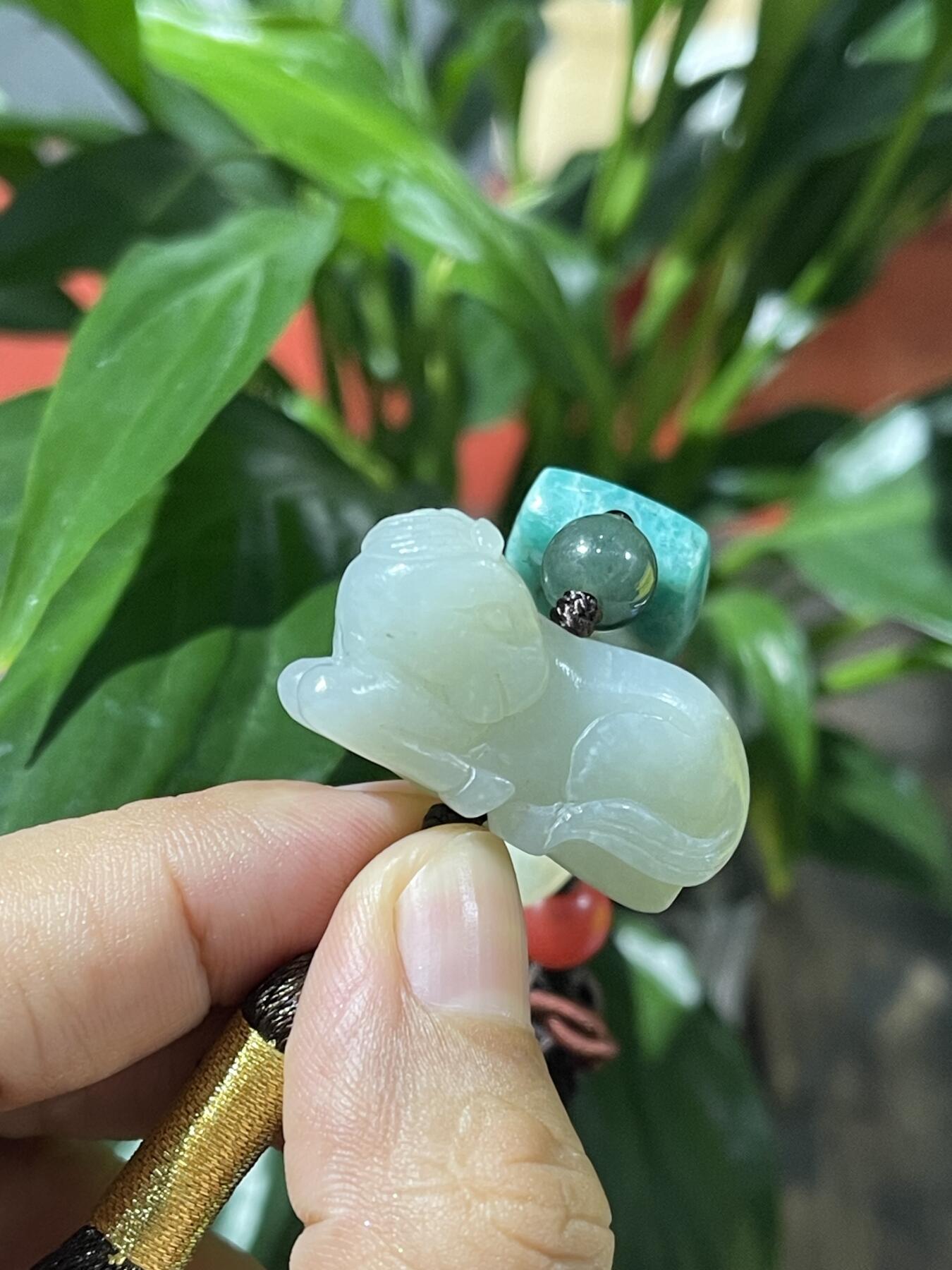 和田玉籽料手工挂饰 和田玉马上有钱