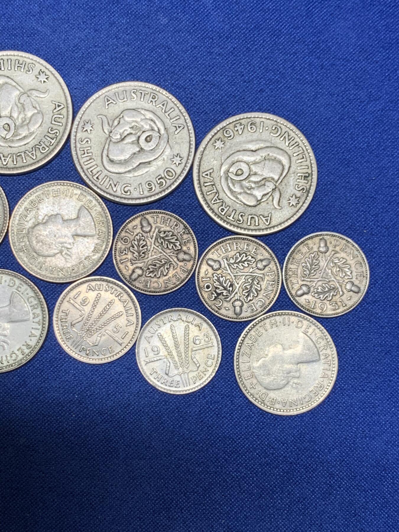 《竞宝斋》第464场 周日，周一，周二，3场连拍 （全场包邮）欢迎送拍 17枚一组 澳大利亚1先令银币5枚+6便士银币（维多利亚5枚+乔六1枚）+3便士银币（乔五3枚+乔六1枚+维多利亚2枚）500银 总重53.15克