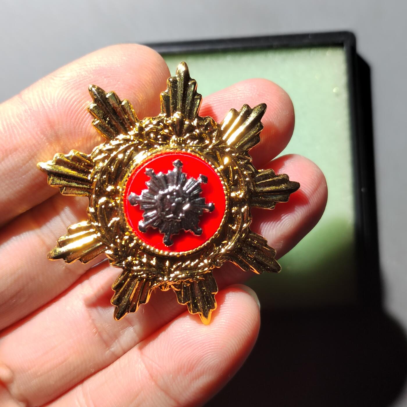 PCAI钱币  2-746  邮票钱币杂項专场 精勤章