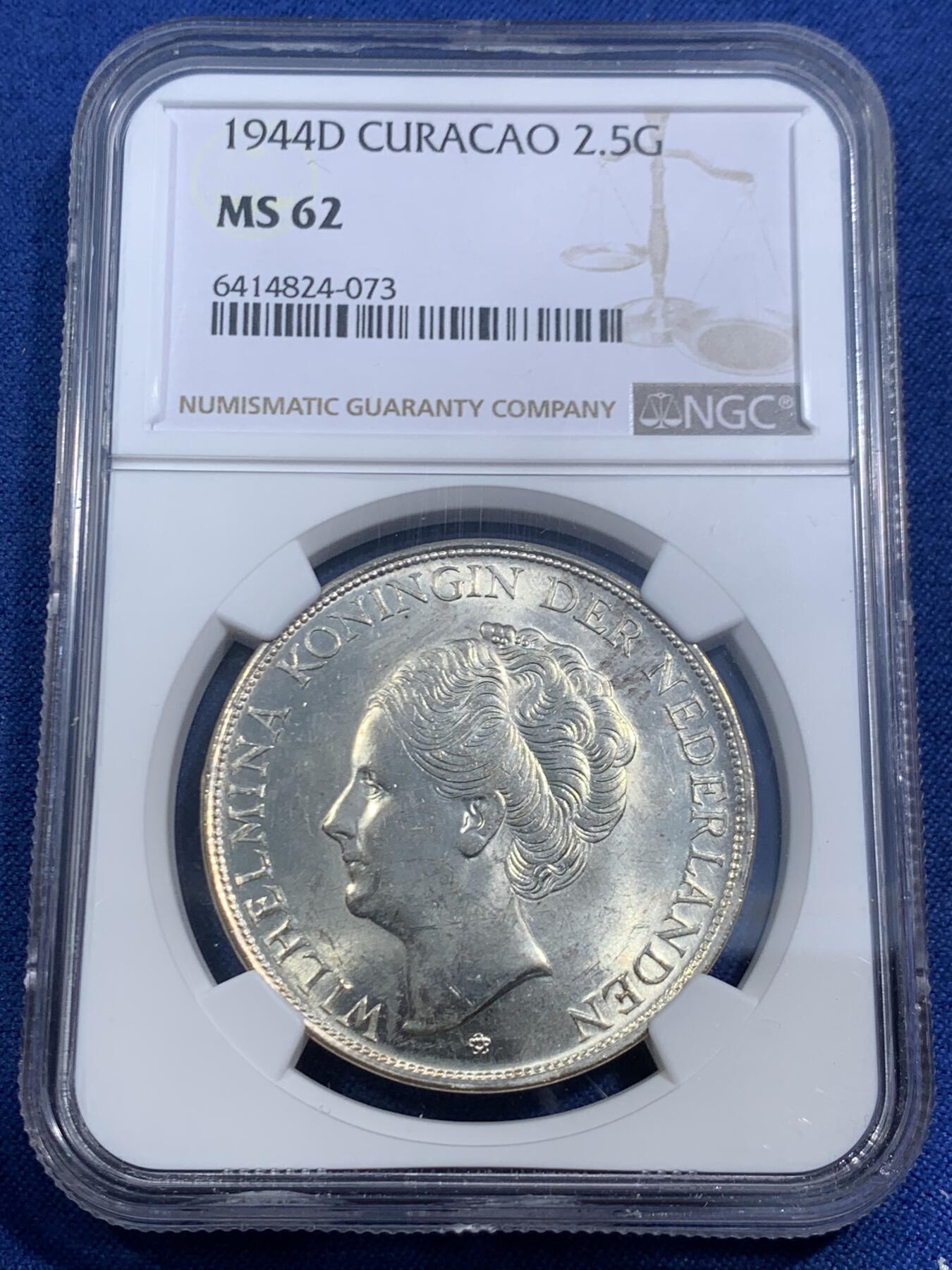 《竞宝斋》第464场 周日，周一，周二，3场连拍 （全场包邮）欢迎送拍 NGC MS62 荷属库拉索1944D威廉敏娜2.5盾