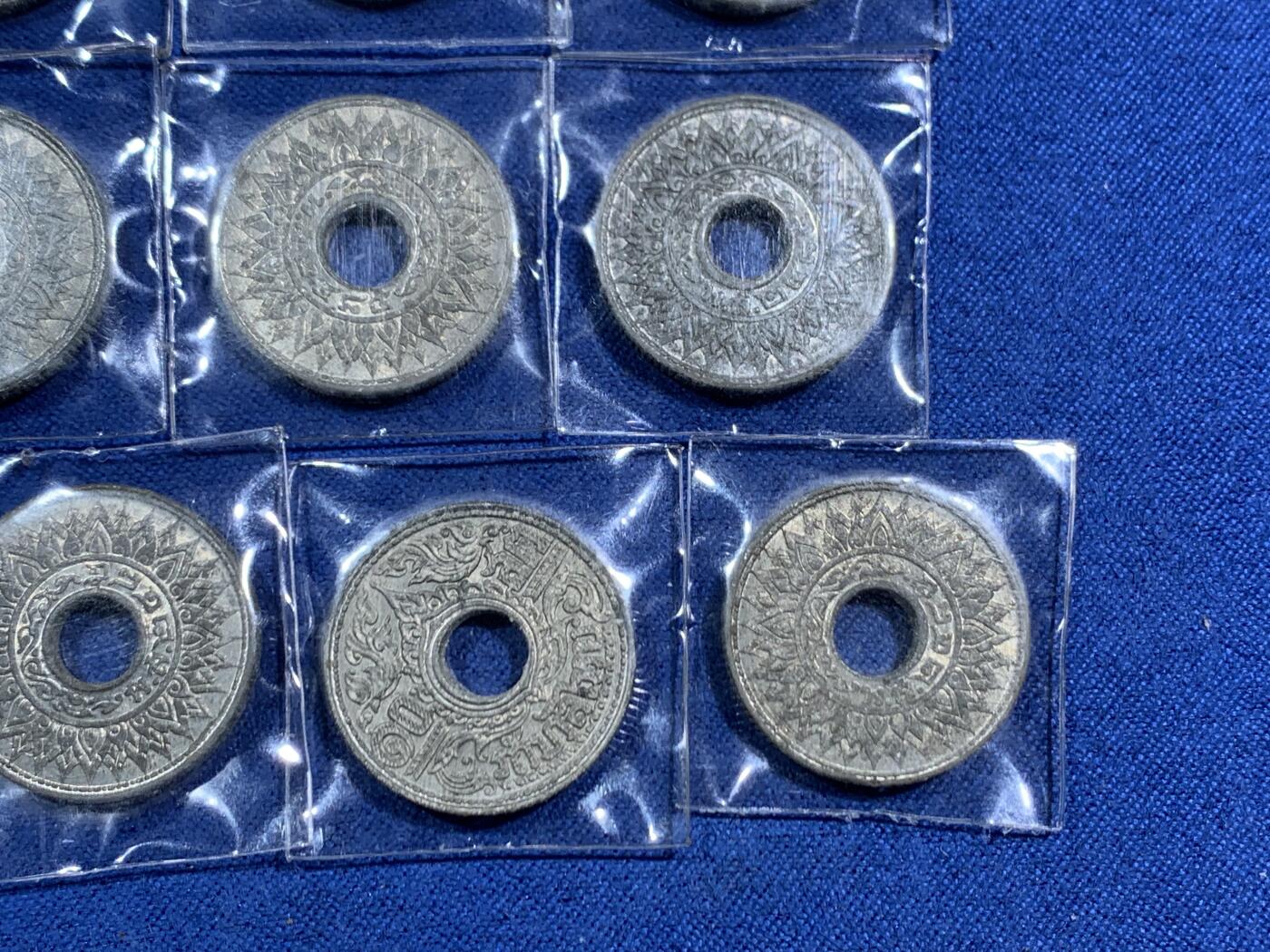 《竞宝斋》第464场 周日，周一，周二，3场连拍 （全场包邮）欢迎送拍 10枚一组 好品原光 泰国1942年10萨当锡币