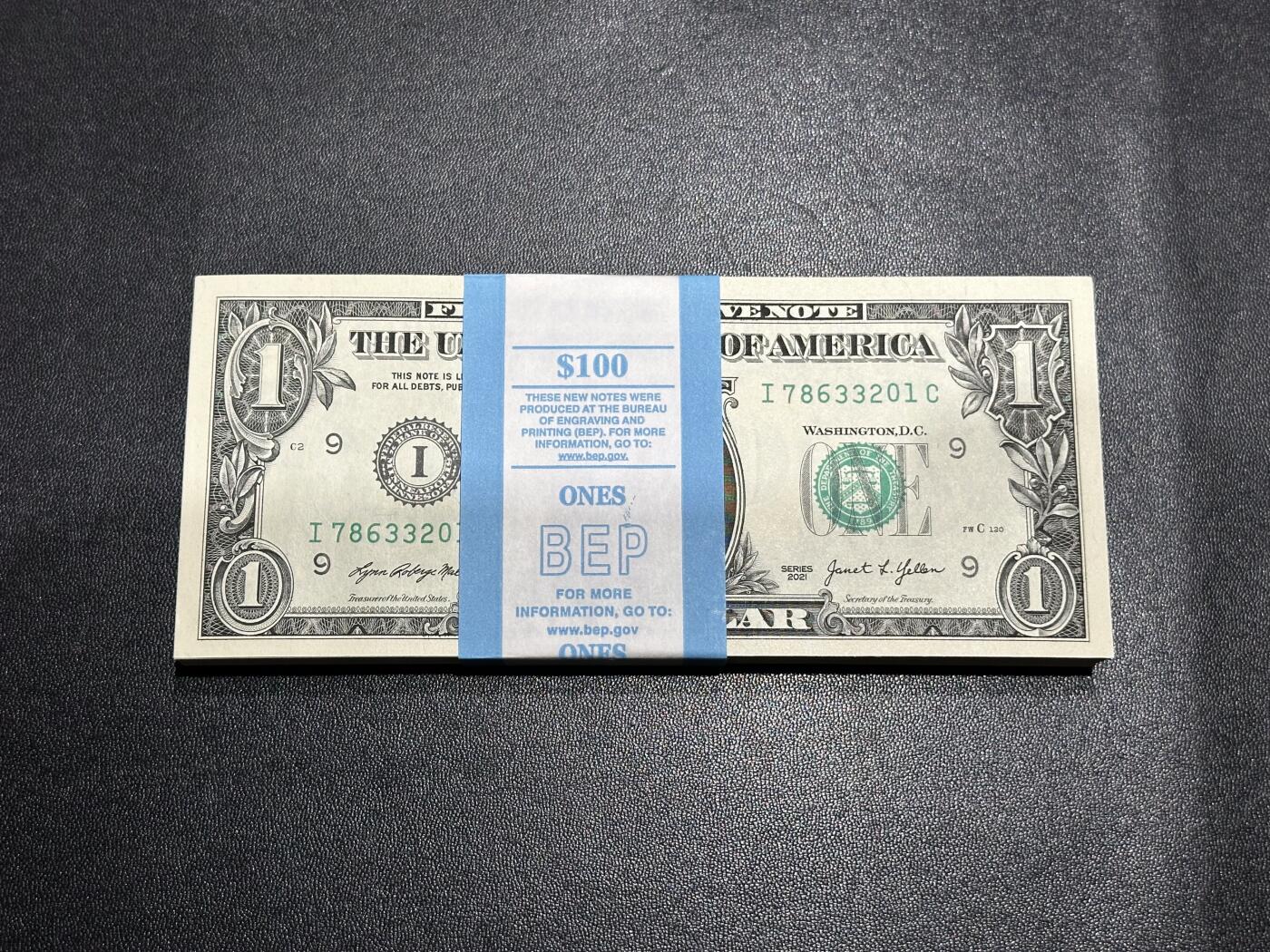 《外钞收藏家》第六百零七期（畅拍场）（本平台长期征集拍品、欢迎藏友们联系合作） 2021年美国1美元 标准100连号 全新UNC 尾201 