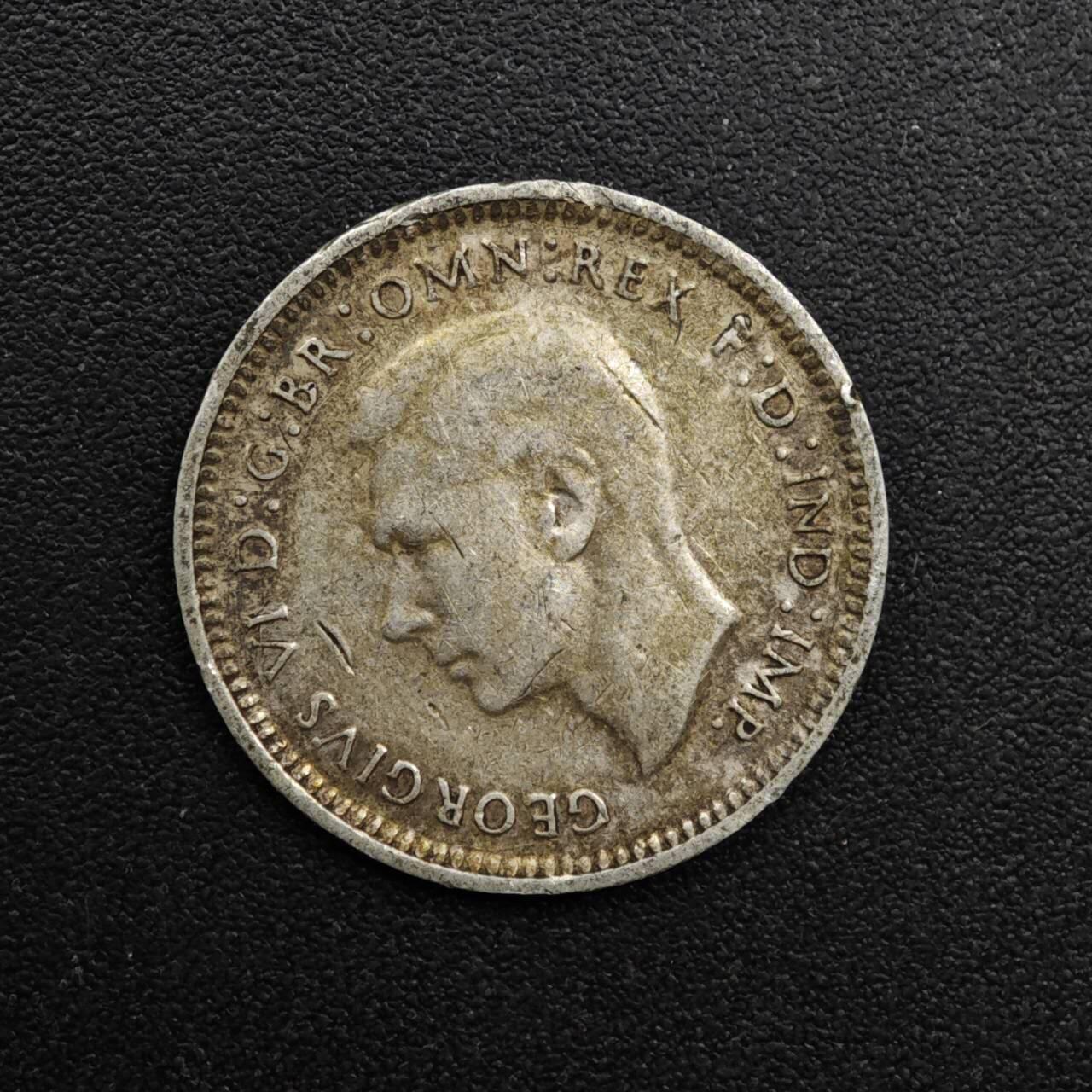 【淘币小摊】实时拍第八百六十三拍   小银币散币场   年前最后一周 之前的预留小年前全部发出 请更换最新收货地址  澳大利亚1943年乔治六世3便士银币