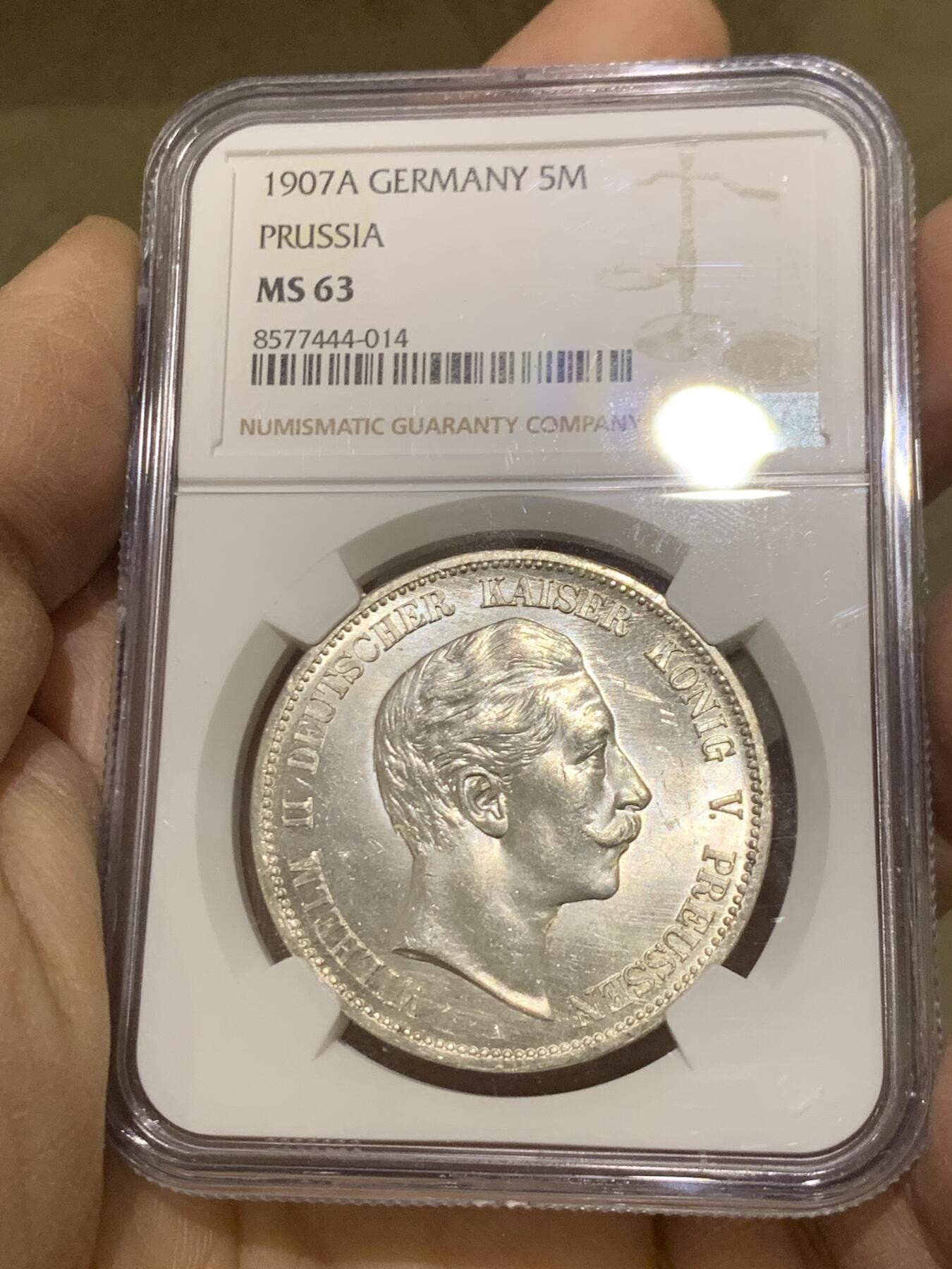 《竞宝斋》第464场 周日，周一，周二，3场连拍 （全场包邮）欢迎送拍 NGC MS63 德国 1907A 普鲁士 威廉二世皇帝 5马克 银币 好品相数量稀少，底板很美