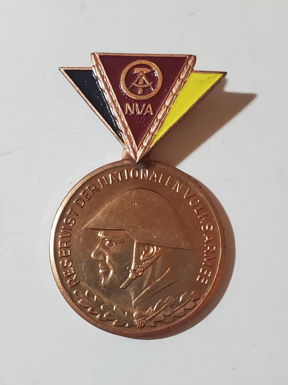 韵星假日军品类拍卖第三十九期暨默多克中校夫妇专场 -- Rimey Holidays Militaria Auction 39 & The Modoks Collection  民主德国铜级预备役军官奖章