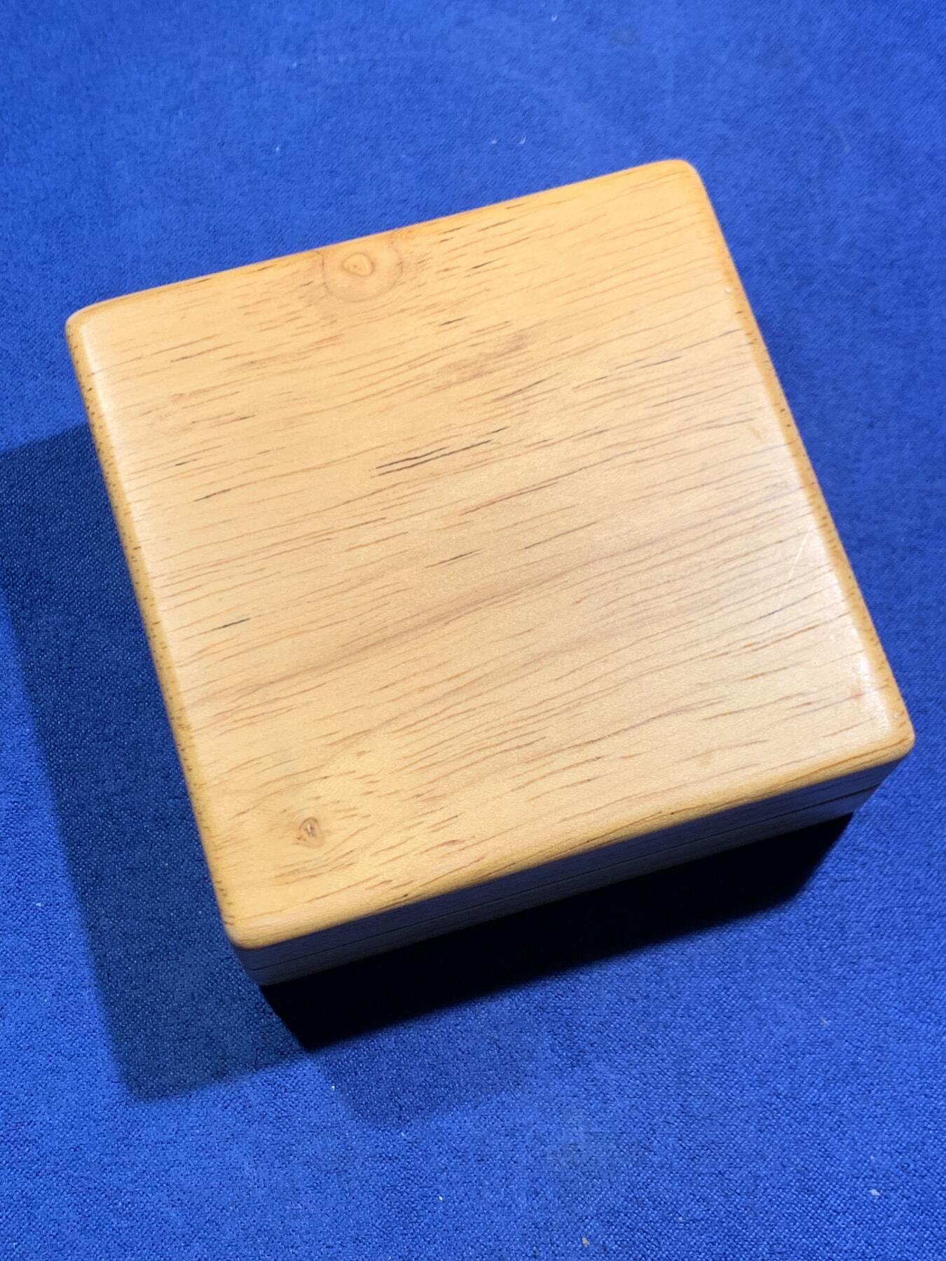 《竞宝斋》第464场 周日，周一，周二，3场连拍 （全场包邮）欢迎送拍 2005年澳大利亚1元彩色精制邮币套 扶轮社百年纪念 1盎司999银 发行量：7千5百 盒证全