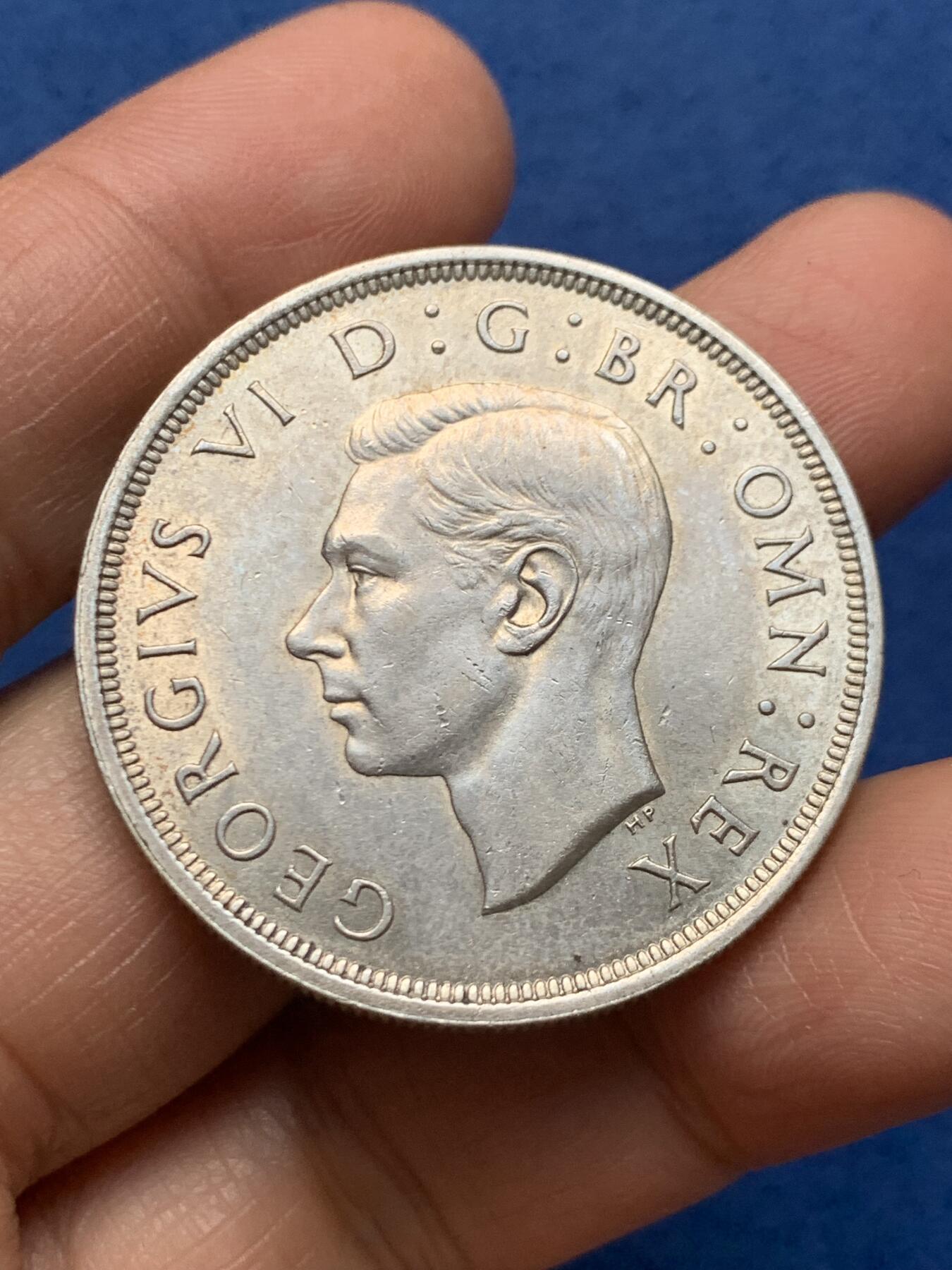 《竞宝斋》第464场 周日，周一，周二，3场连拍 （全场包邮）欢迎送拍 英国1937年乔治六世登基纪念1克朗银币 带光好品