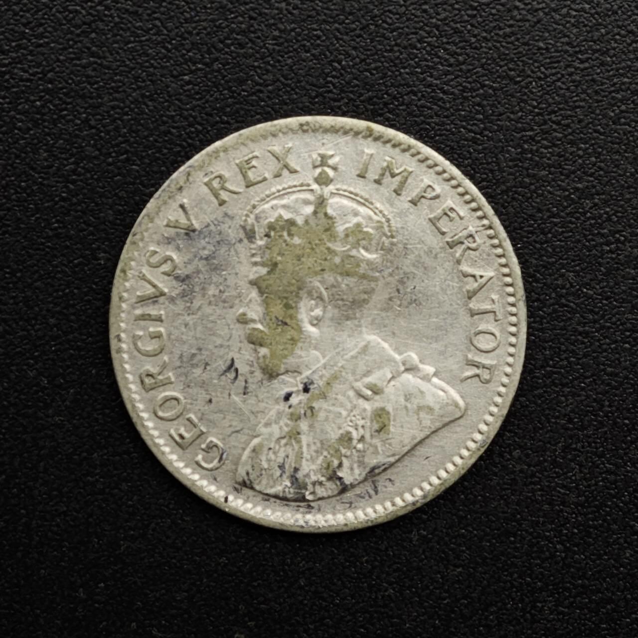 【淘币小摊】实时拍第八百六十三拍   小银币散币场   年前最后一周 之前的预留小年前全部发出 请更换最新收货地址  南非1928年乔治五世3便士银币