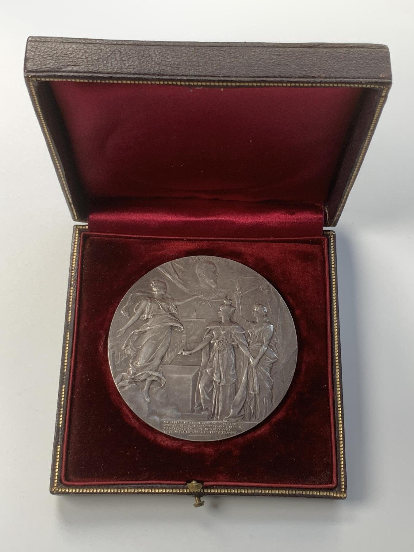 掌中浮雕-藏着的欧洲第052场 1900年沙俄/法国亚历山大三世大桥揭幕铜章, 70mm，Daniel-Dupuis 雕刻 ,原盒