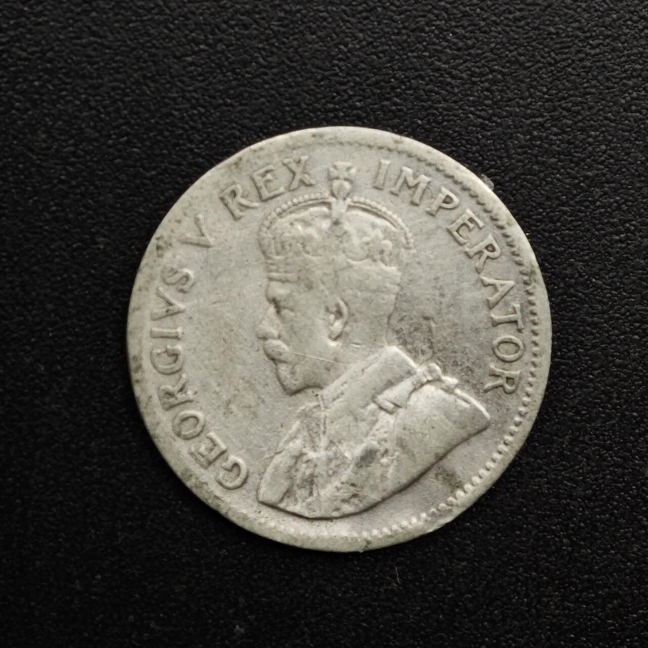 【淘币小摊】实时拍第八百六十三拍   小银币散币场   年前最后一周 之前的预留小年前全部发出 请更换最新收货地址  南非1924年乔治五世3便士银币