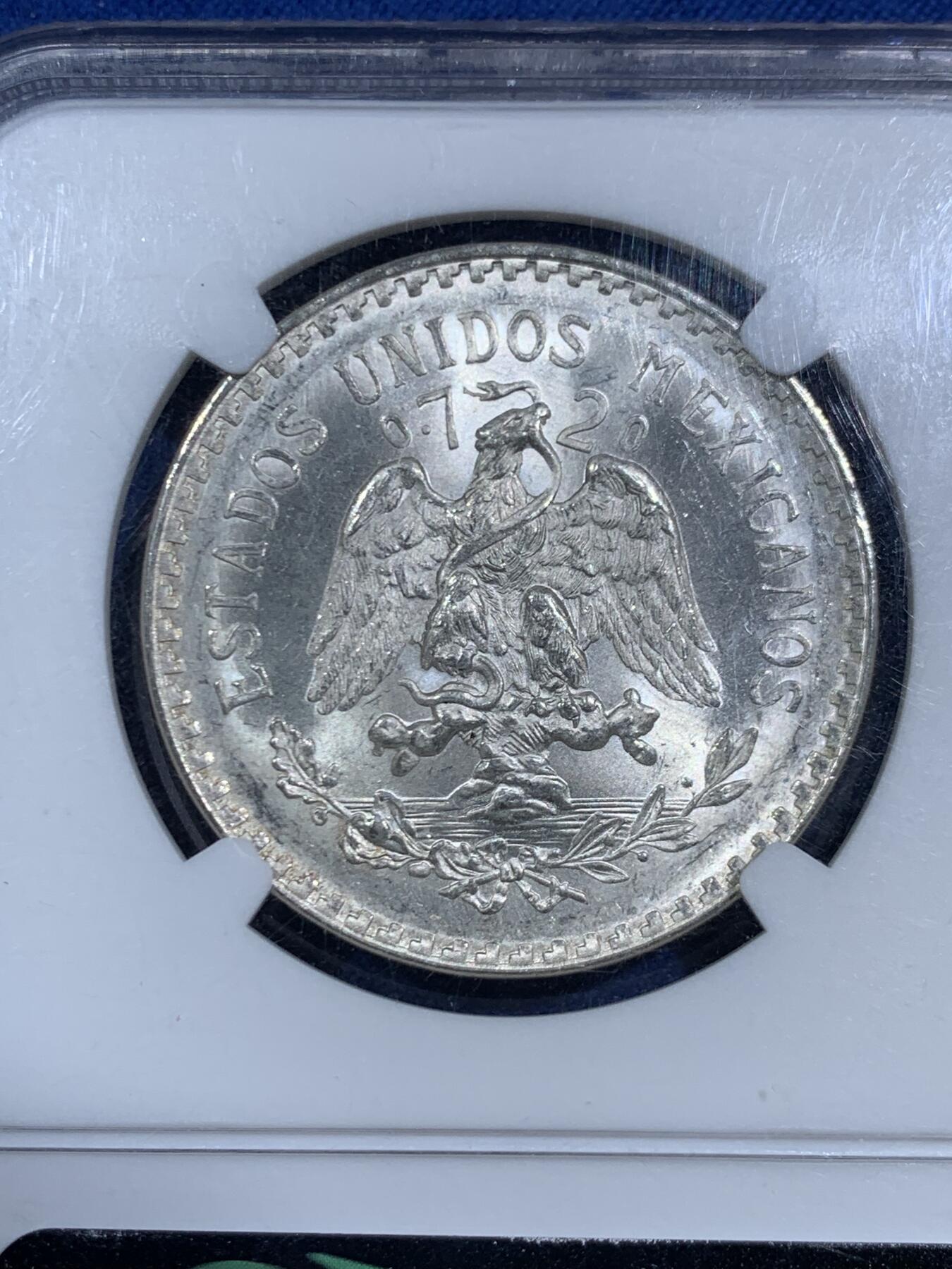 《竞宝斋》第464场 周日，周一，周二，3场连拍 （全场包邮）欢迎送拍 NGC MS66 墨西哥 1940年 一比索 鹰洋银币 霜感转光十分靓眼 鹰面立体霸气