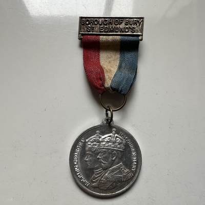 🌹外币初藏🌹🐯2026年第15场  每周二四六晚8️⃣点 接代拍 - 英国1935年乔治五世与玛丽女王银禧纪念章32.4毫米