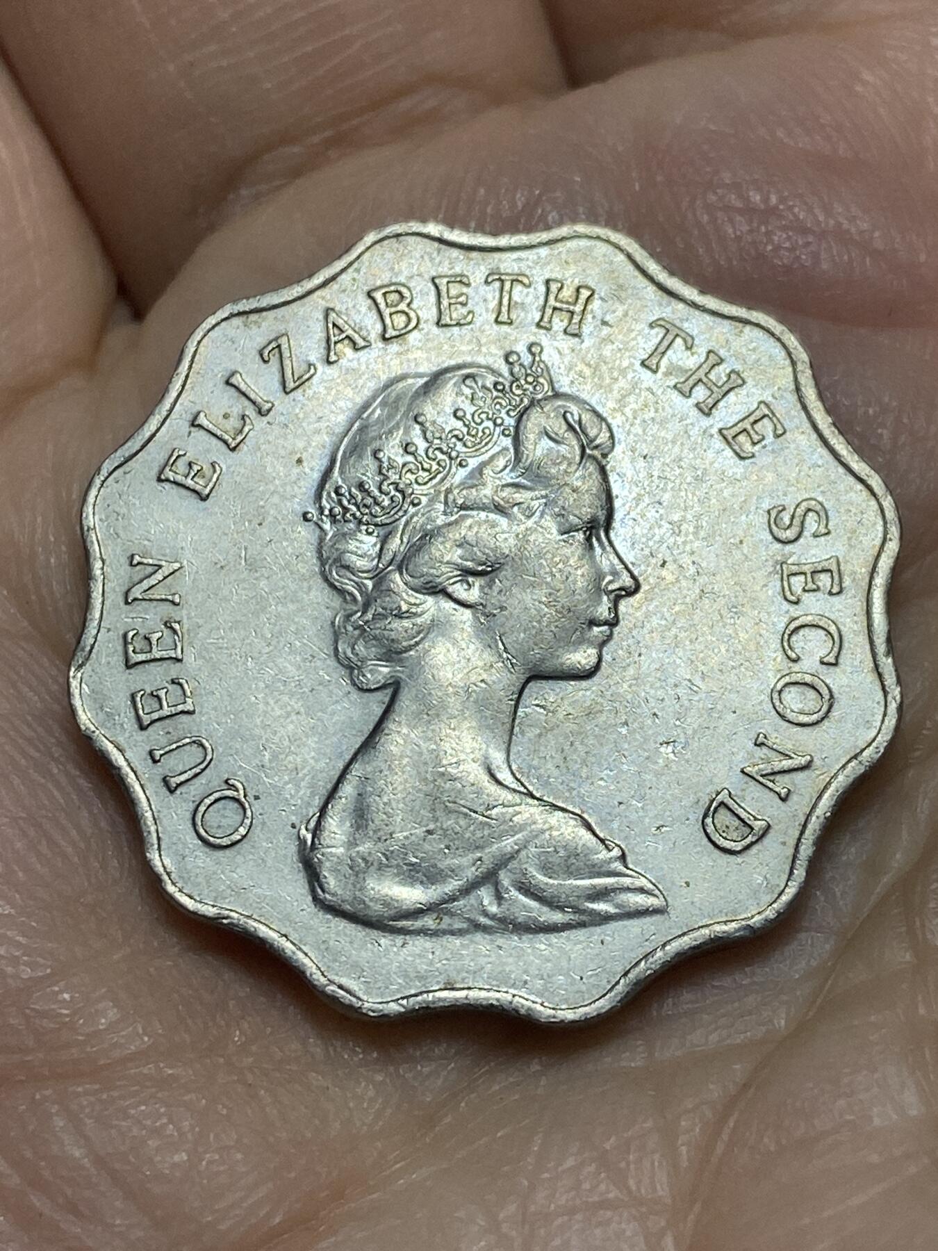 2026年第十八场(总第一百八十七场）外国好品散币场(免佣金) 香港1975年2元(伊丽莎白二世中年花冠，首发年)