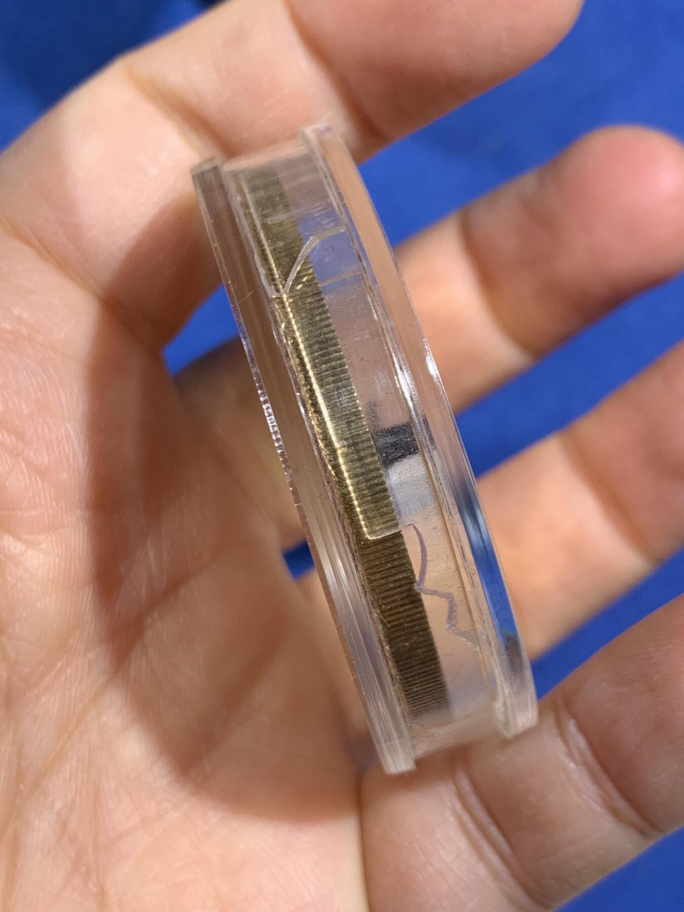 《竞宝斋》第464场 周日，周一，周二，3场连拍 （全场包邮）欢迎送拍 2012年尼日尔100法郎类精制镀金铜币 朝拜指南针 发行量：2千5百 盒证全