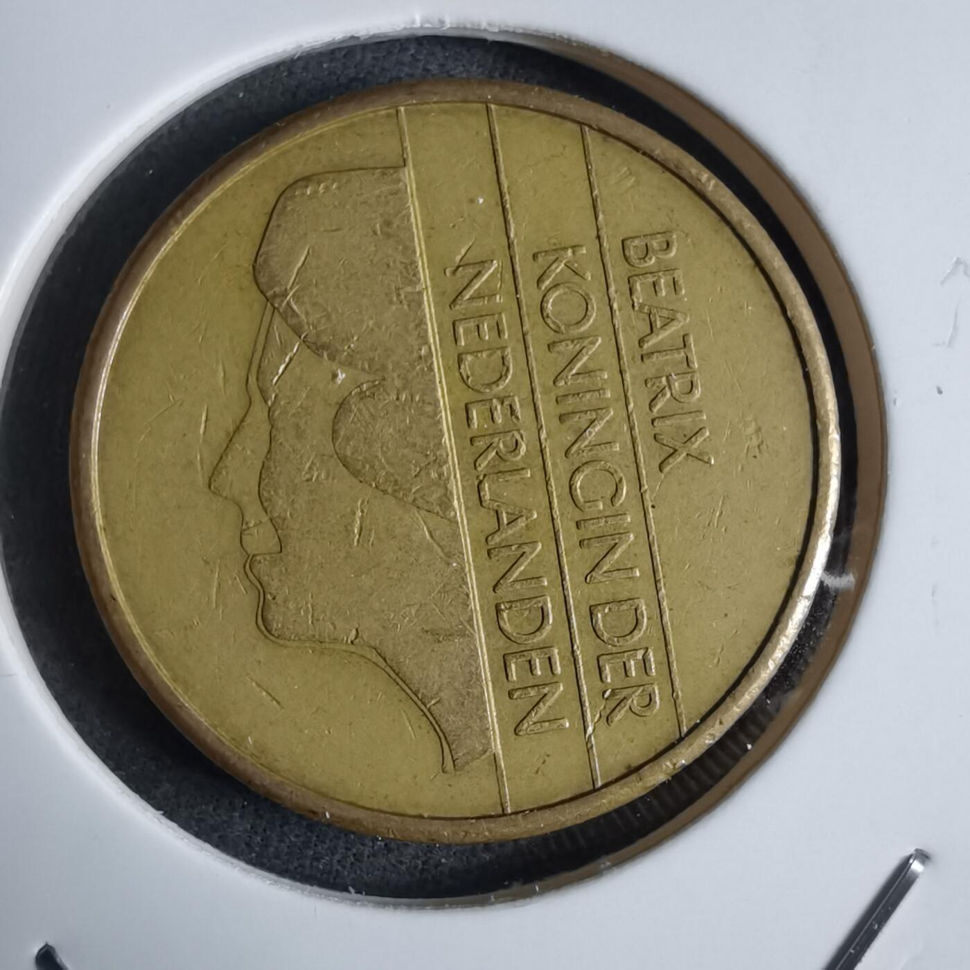 沼泽如烟--第983场 荷兰1988年5盾