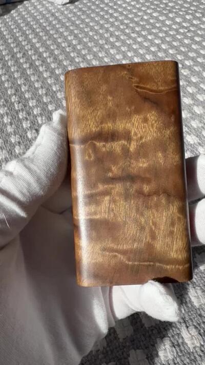 零元拍：A40 金丝楠牌子，香喷喷的小金砖，金光闪闪，87.5/48/14MM