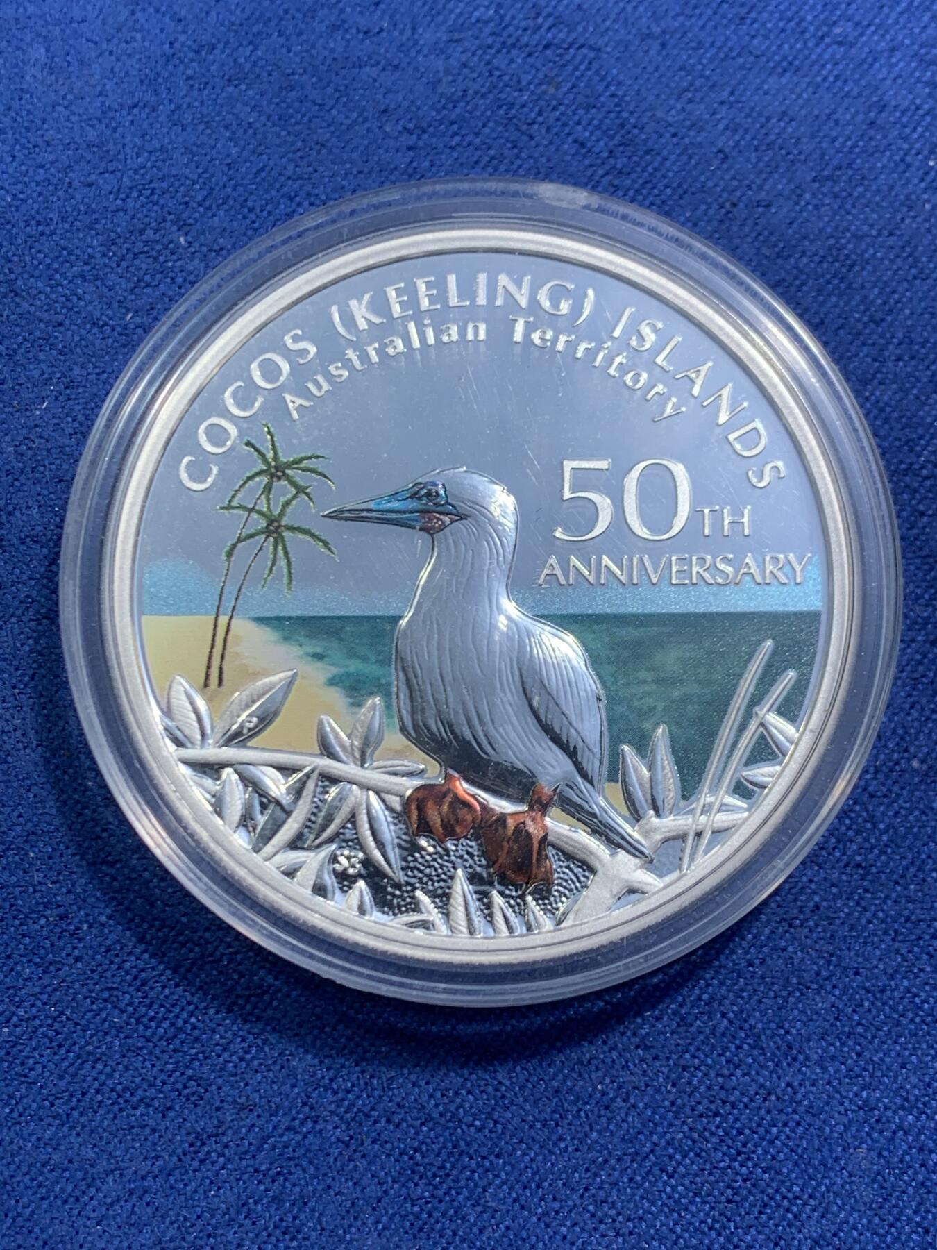 《竞宝斋》第464场 周日，周一，周二，3场连拍 （全场包邮）欢迎送拍 2005年澳大利亚1元彩色精制银币 科科斯群岛并入澳大利亚50周年 1盎司999银 发行量：7千5百 盒证全