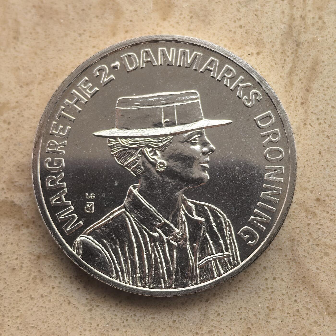 道一币馆币章第一百六十五场 丹麦1990年玛格丽特女王50岁寿辰200克朗纪念银币 31.1g 800s