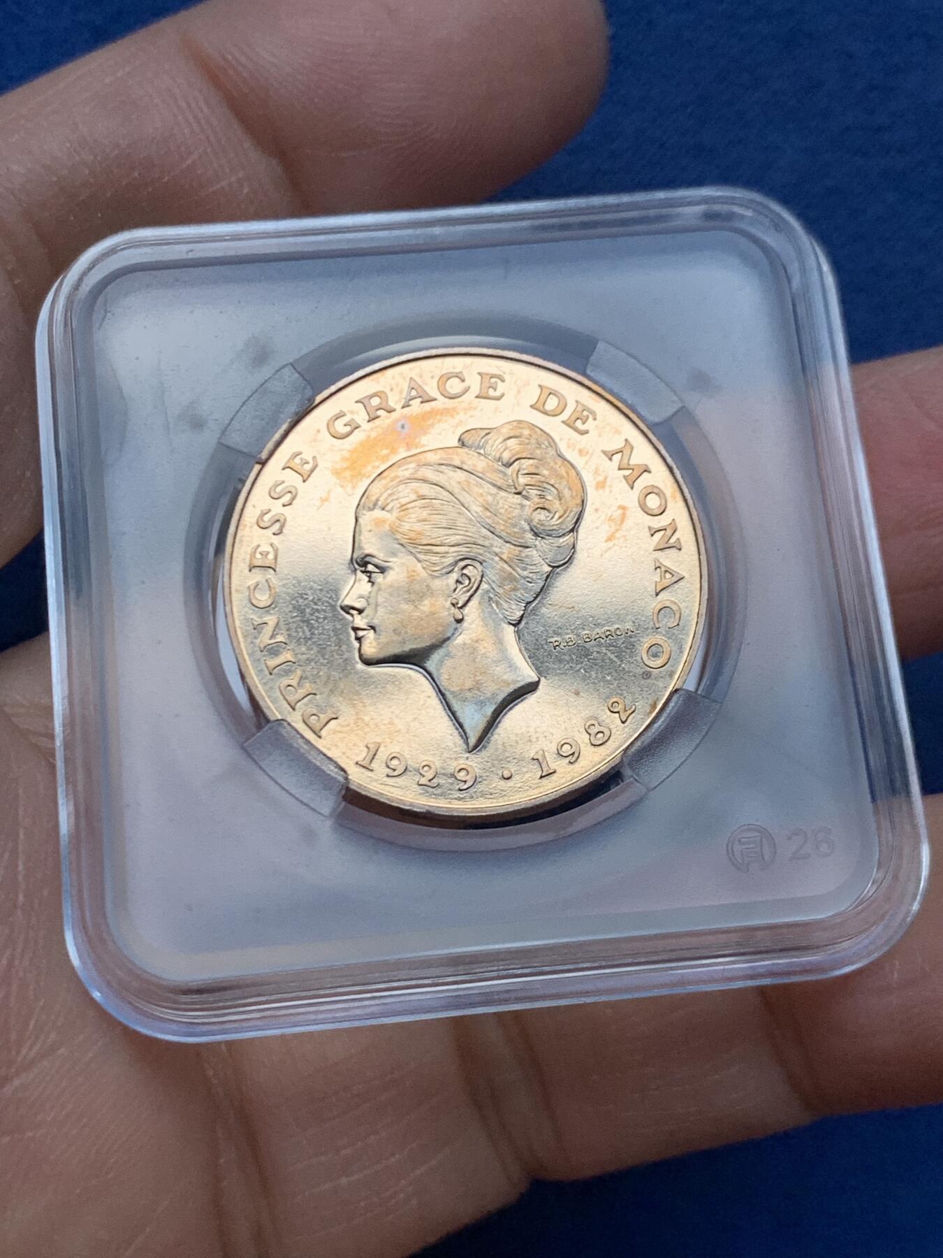 《竞宝斋》第464场 周日，周一，周二，3场连拍 （全场包邮）欢迎送拍 摩纳哥1982年纪念摩纳哥王妃格蕾丝凯丽去世铜样币，铜样比银样更少 品相很好
