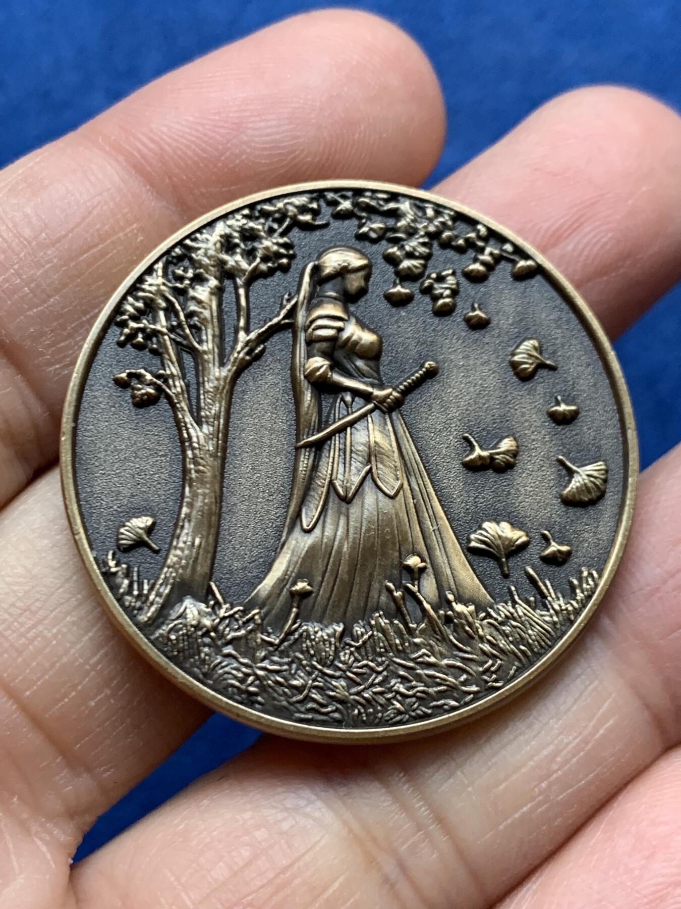 《竞宝斋》第464场 周日，周一，周二，3场连拍 （全场包邮）欢迎送拍 竞宝斋纪念章 秋分 高浮雕（送拍可抵100元卖家佣金）