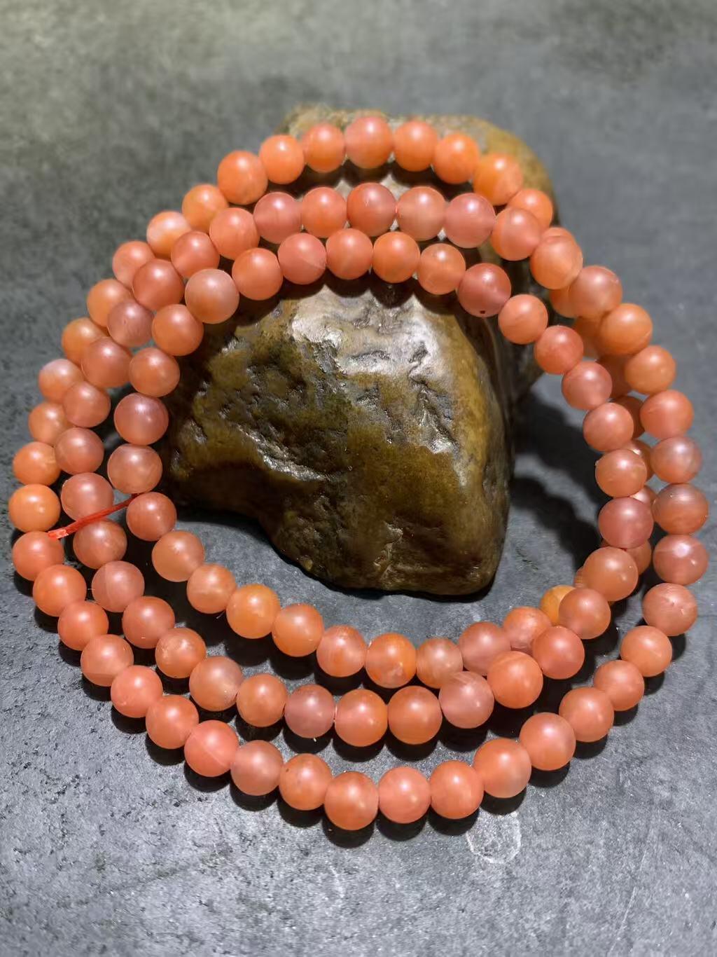 精美川料亚光南红玛瑙108手串一条，