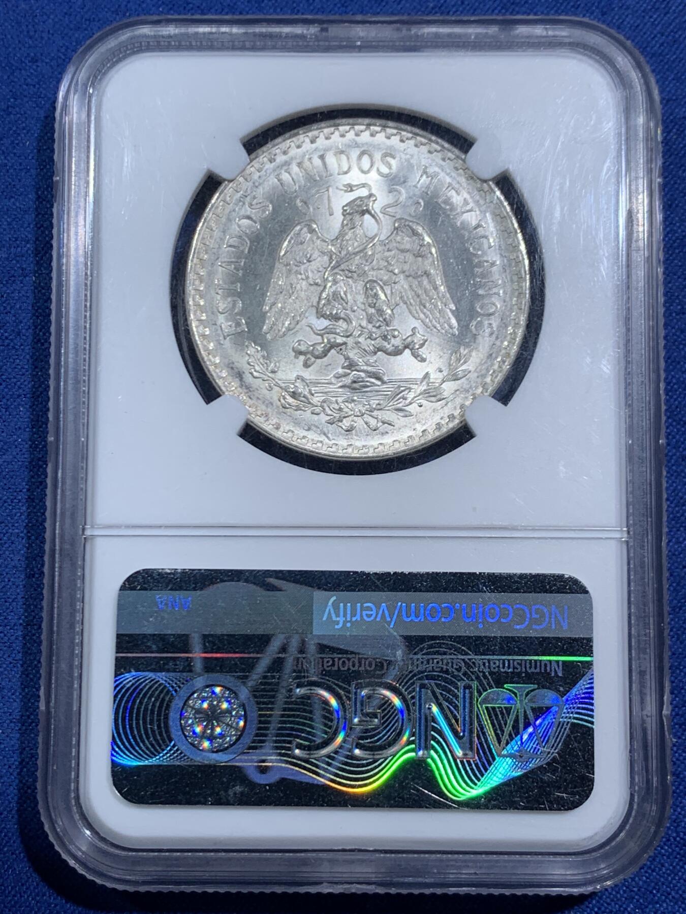 《竞宝斋》第464场 周日，周一，周二，3场连拍 （全场包邮）欢迎送拍 NGC MS66 墨西哥 1940年 一比索 鹰洋银币 霜感转光十分靓眼 鹰面立体霸气