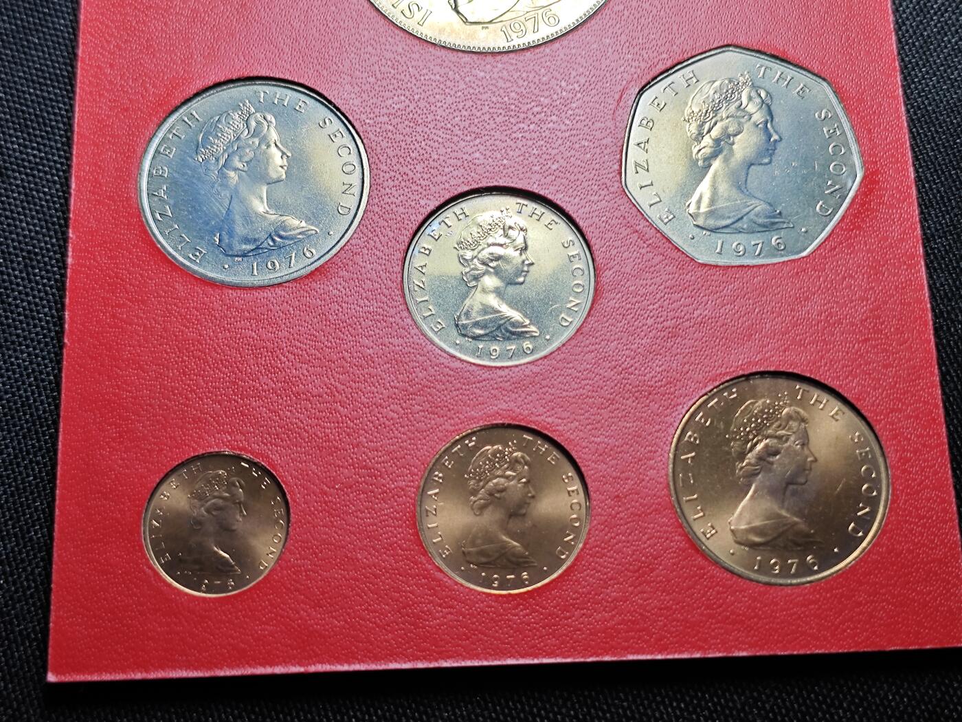 KK钱币收藏小铺  第400期  百期特拍（四拍之四）2月预留时间 周末发货  1976马恩岛大小面值清年一套