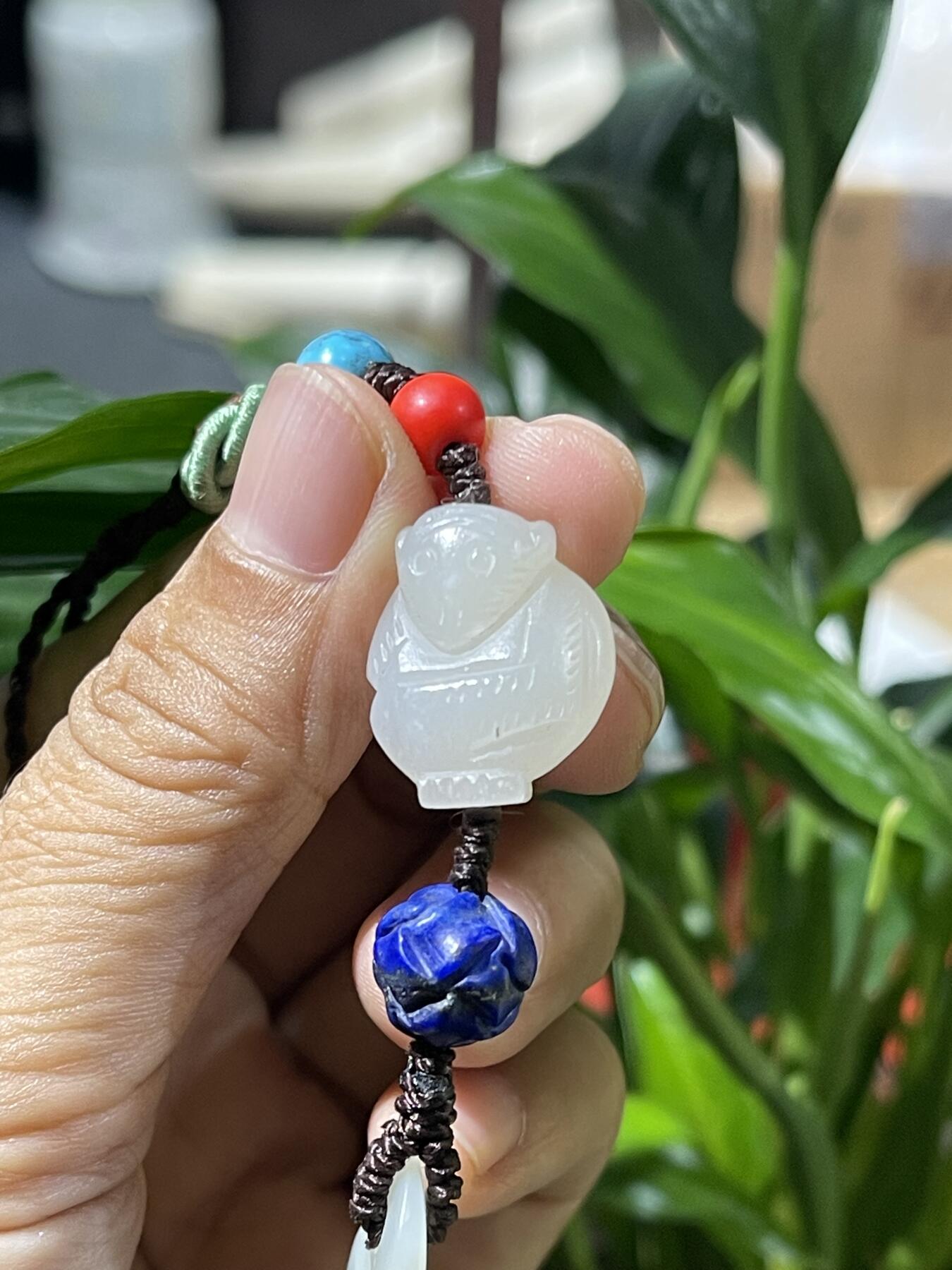 和田玉籽料手工挂饰 和田玉猴，锁手机挂