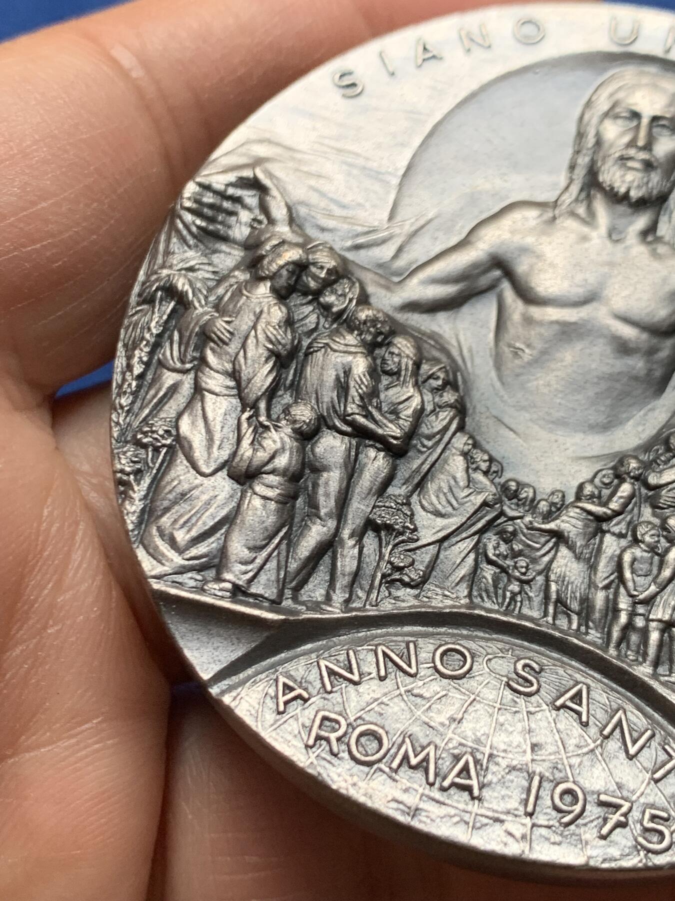 《竞宝斋》第464场 周日，周一，周二，3场连拍 （全场包邮）欢迎送拍 梵蒂冈教皇保罗六世纪念章 高浮雕 重约99克 59.7mm