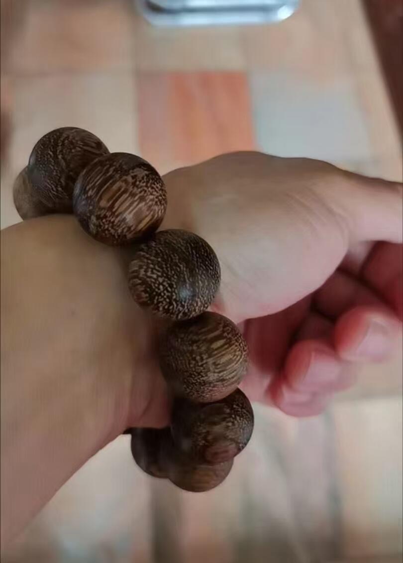 越南芽庄白奇楠沉香手串                                                                    