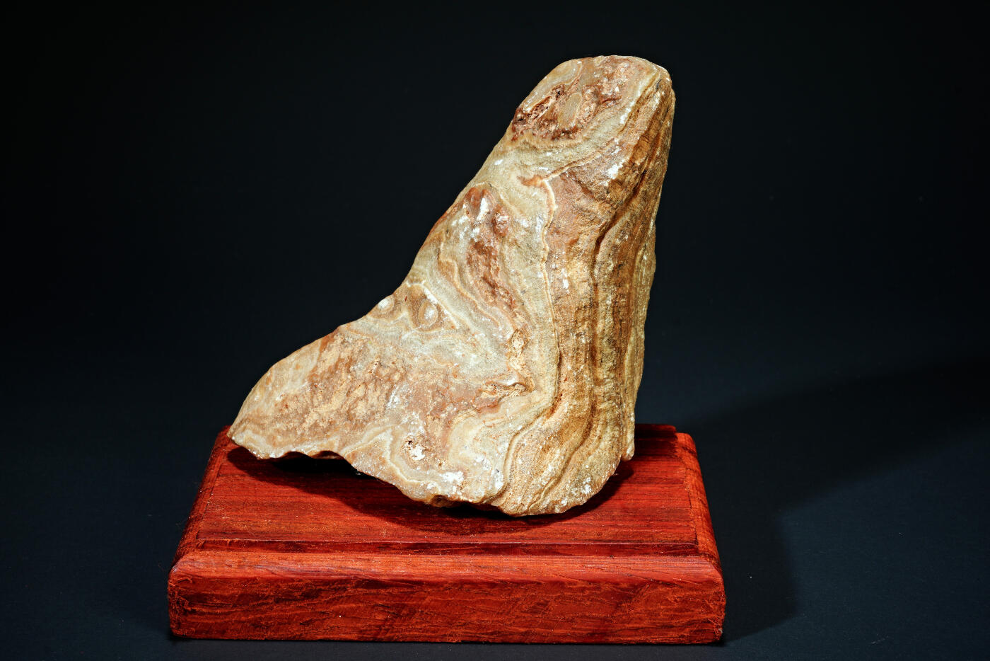 上海都达杂项专场十九（全场包邮） 戈壁石连座90-3