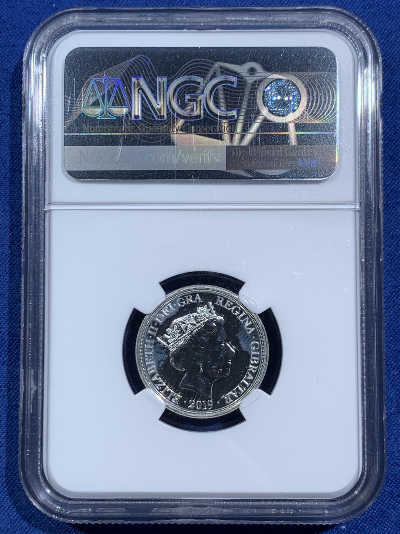 《竞宝斋》第464场 周日，周一，周二，3场连拍 （全场包邮）欢迎送拍 NGC PF66UC 直布罗陀2019年银索维尔，圣乔治屠龙，7.98克，999银，国内少见，收藏马剑图案的可以凑一个。