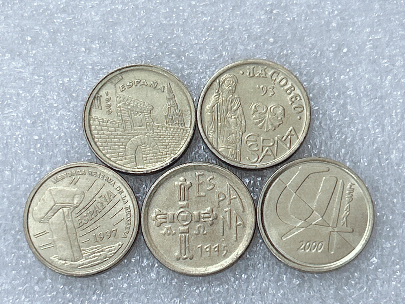 第一海外回流一元起拍收藏 散集专场  第298期 西班牙不同版本5比塞塔黄铜币 5枚