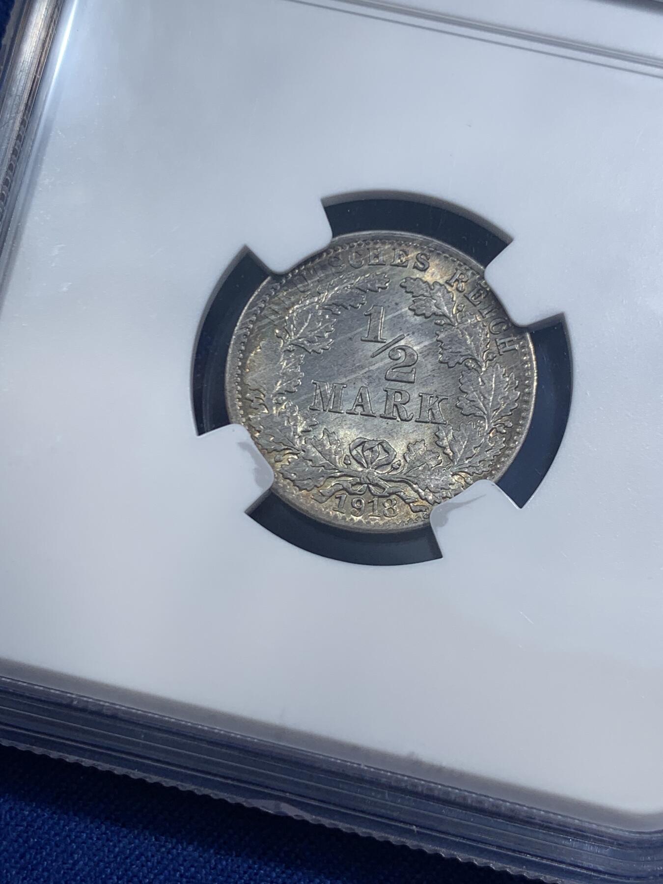 《竞宝斋》第464场 周日，周一，周二，3场连拍 （全场包邮）欢迎送拍 两枚同型号同评级 NGC MS65 德国1918年J版汉堡造币厂德国1/2马克 银币 高分品相