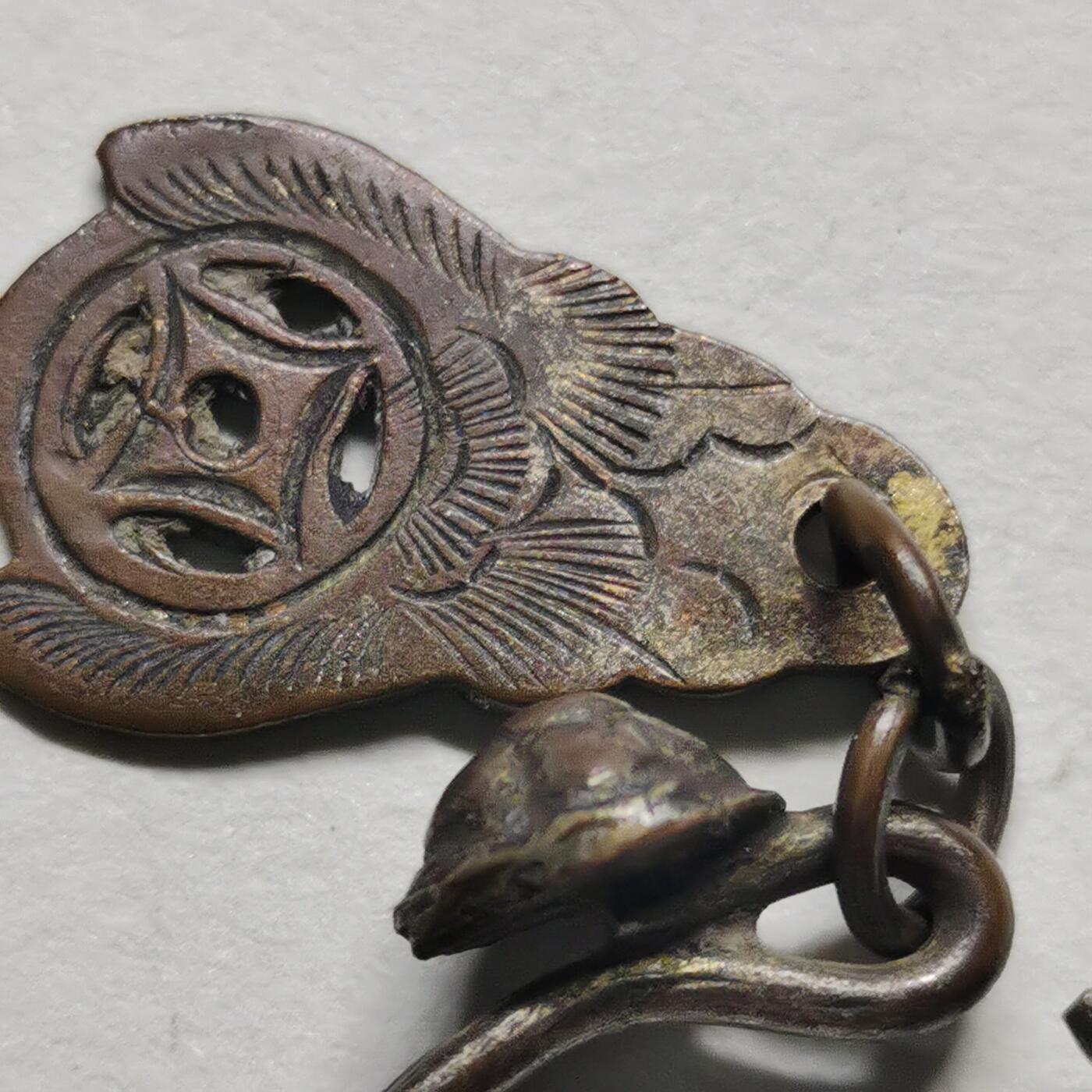 杂件专场98期 清代铜鎏金耳环一个