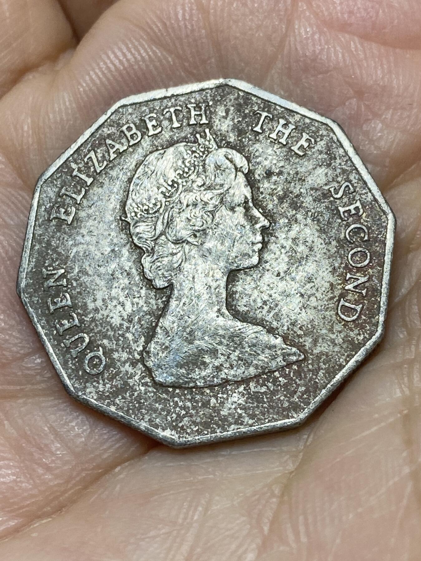 2026年第十八场(总第一百八十七场）外国好品散币场(免佣金) 东加勒比1989年1元(伊丽莎白二世中年花冠，第二版)