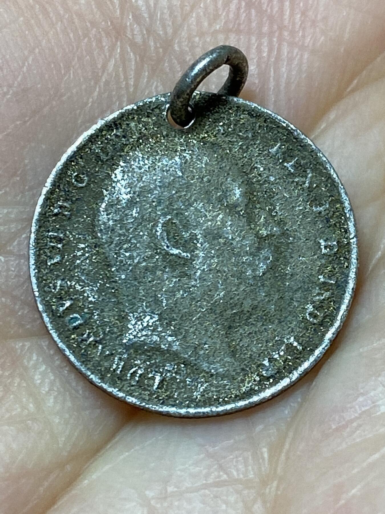 2026年第十八场(总第一百八十七场）外国好品散币场(免佣金) 打孔穿环–英国🇬🇧1908年3便士银币(爱德华七世时期，925高银)