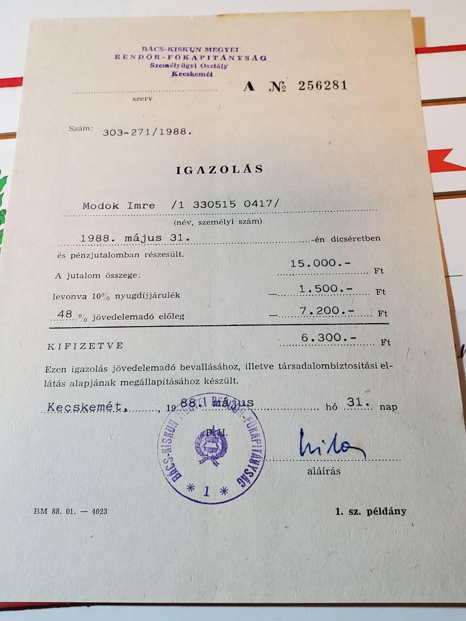 韵星假日军品类拍卖第三十九期暨默多克中校夫妇专场 -- Rimey Holidays Militaria Auction 39 & The Modoks Collection  匈牙利人民共和国默多克中校1988年为祖国和公务卓越服务大表彰证书，个人事务部资助工资福利证