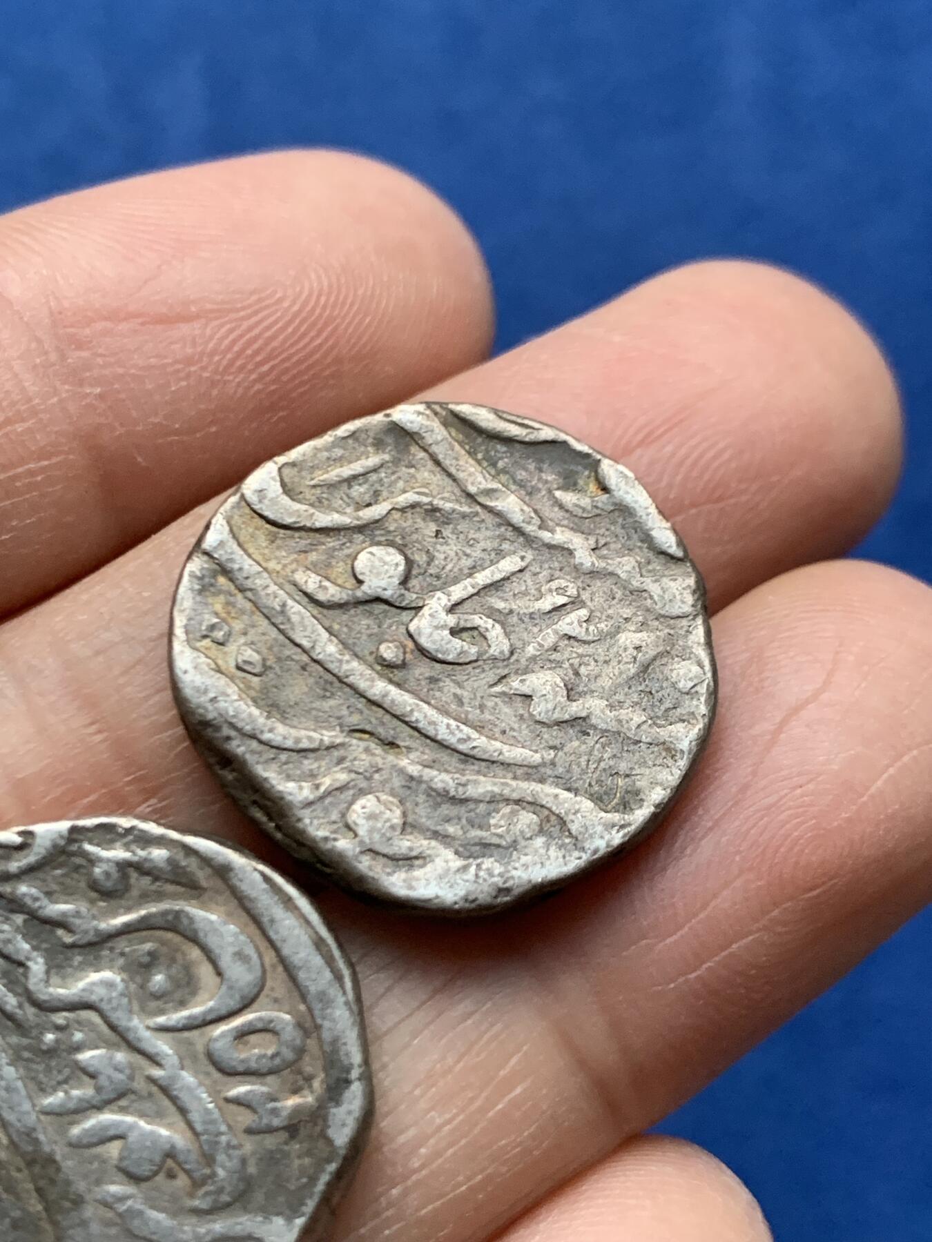 《竞宝斋》第464场 周日，周一，周二，3场连拍 （全场包邮）欢迎送拍 两枚一组 打制币 细节见图